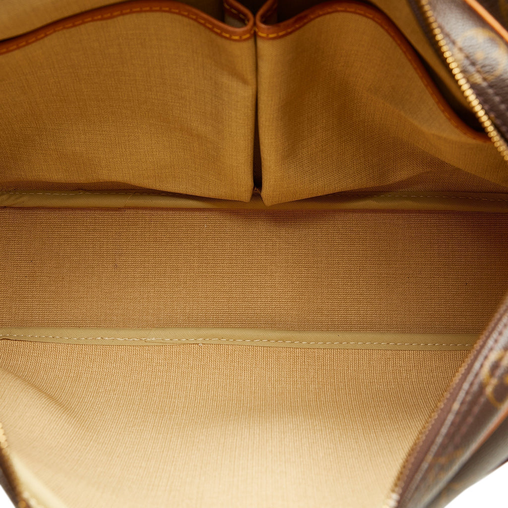 LOUIS VUITTON Monogram Reporter GM Crossbody Bag