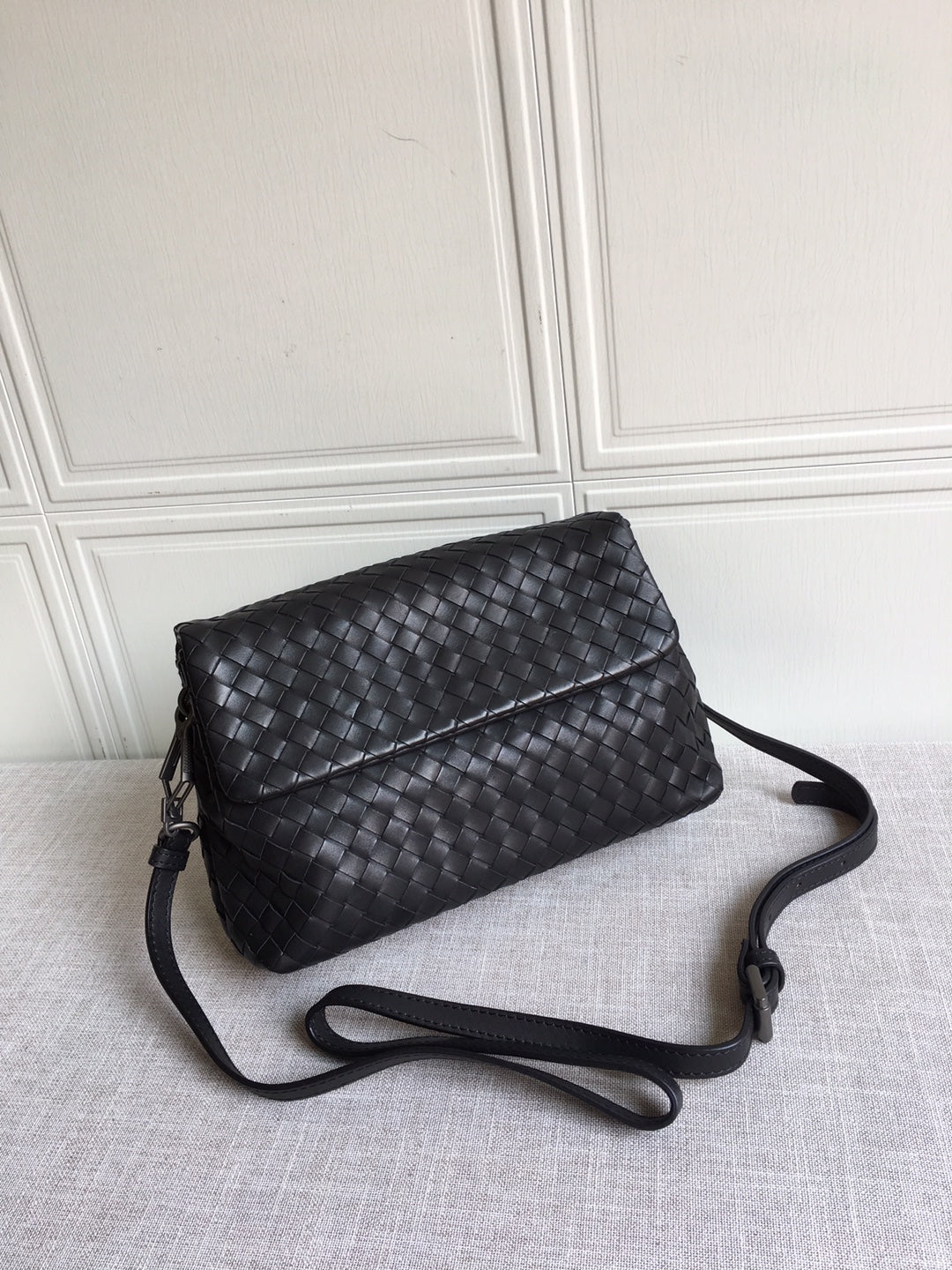 GLAMI Classic Intrecciato Black, For Women, WomenÃƒÂ¢Ã¢â€šÂ¬Ã¢â€žÂ¢s Bags 8.9in/22.5cm