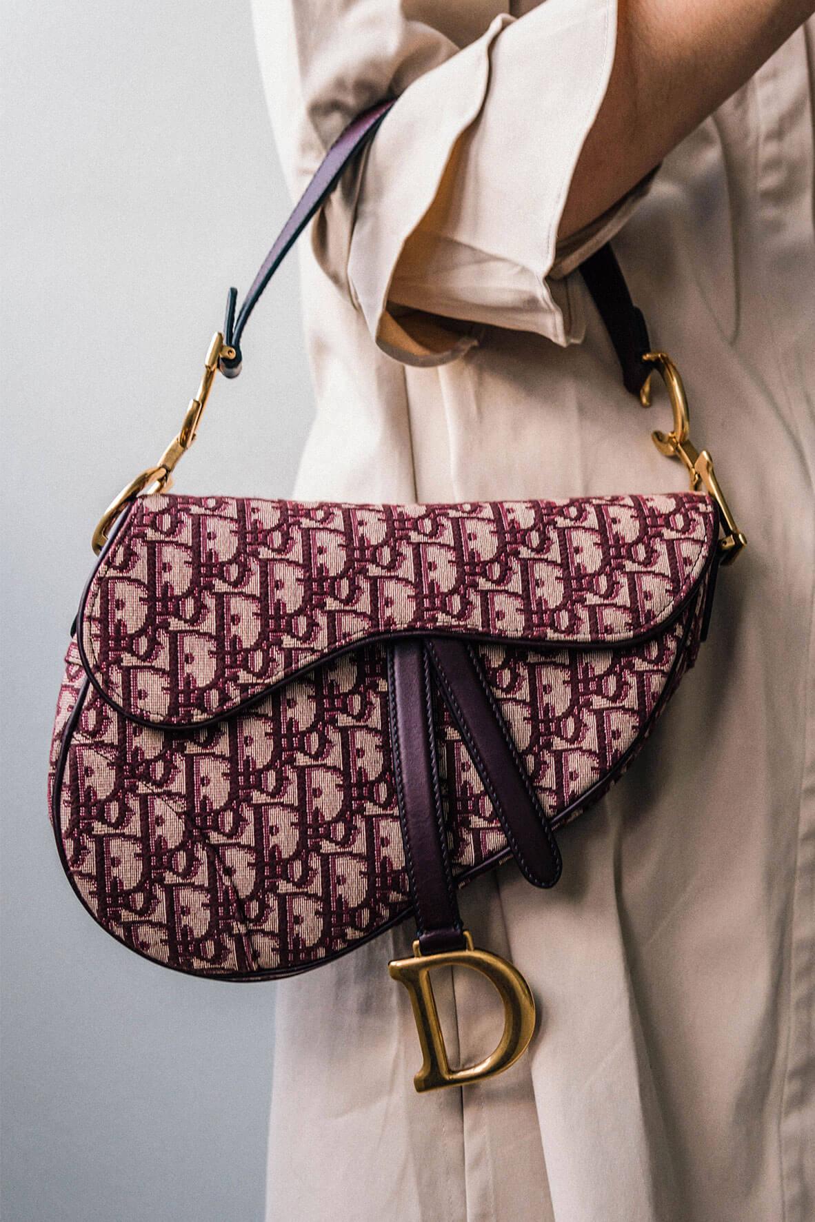 Oblique Saddle Maroon