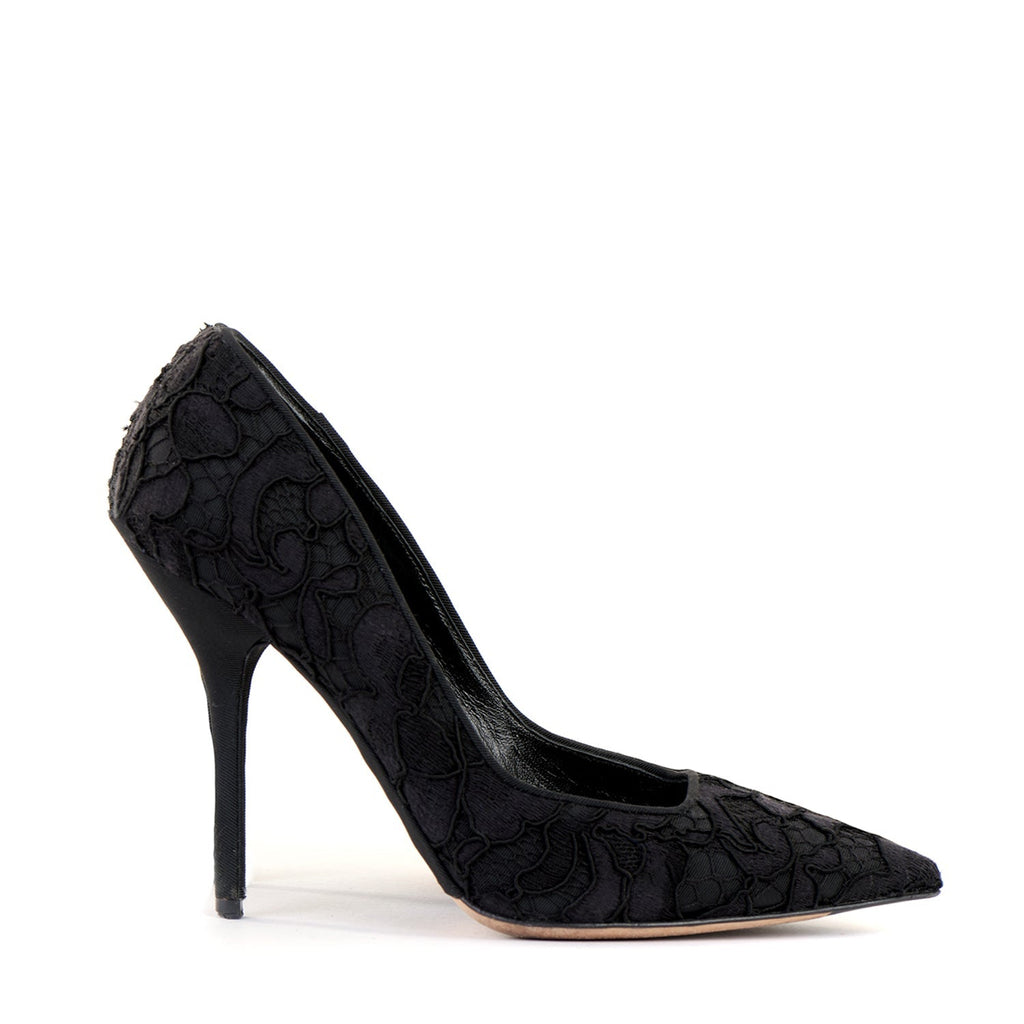 Lace Pointed Court Shoes