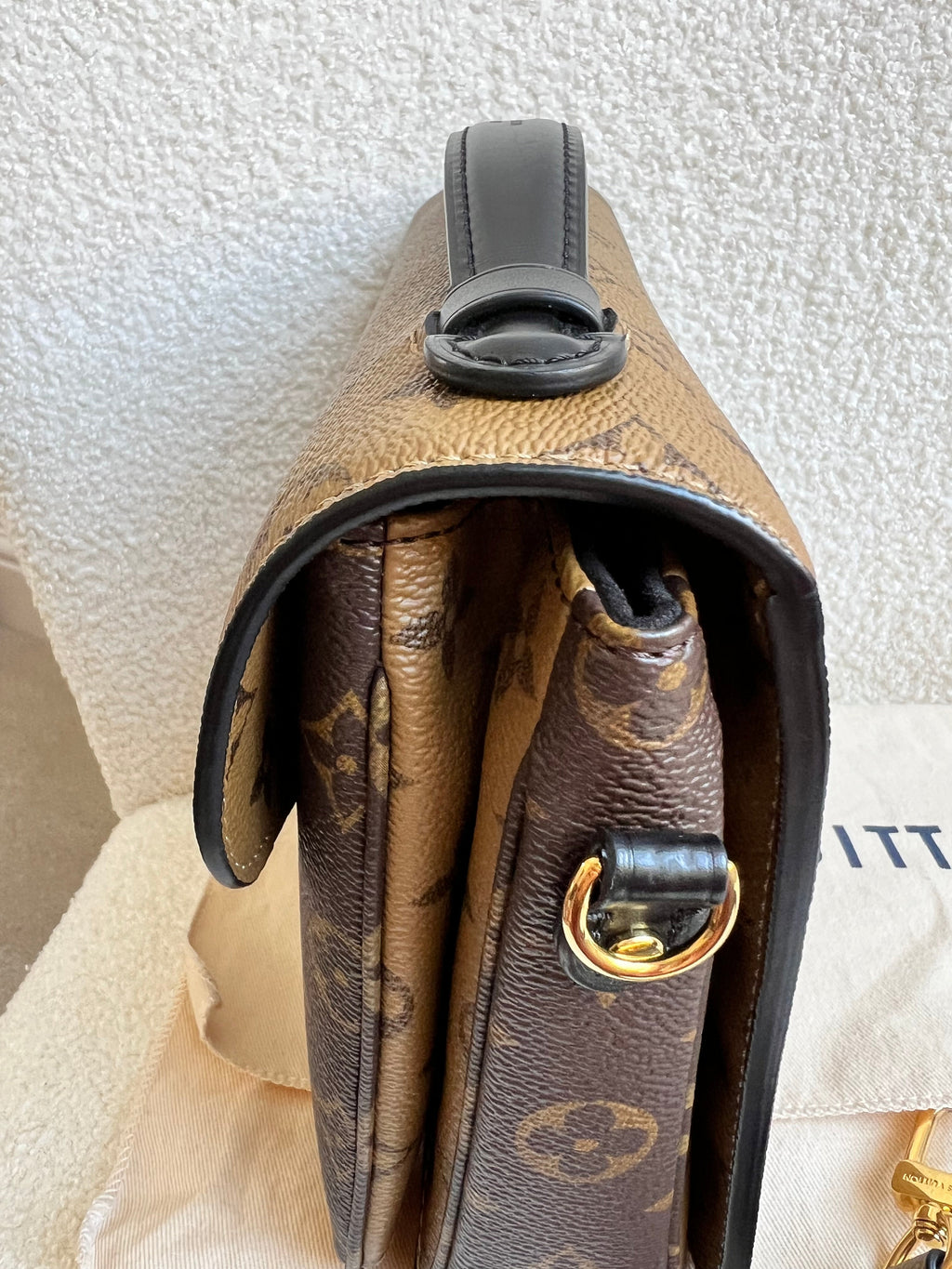 Louis Vuitton Pochette Metis Reverse Monogram (RRP £1,970)
