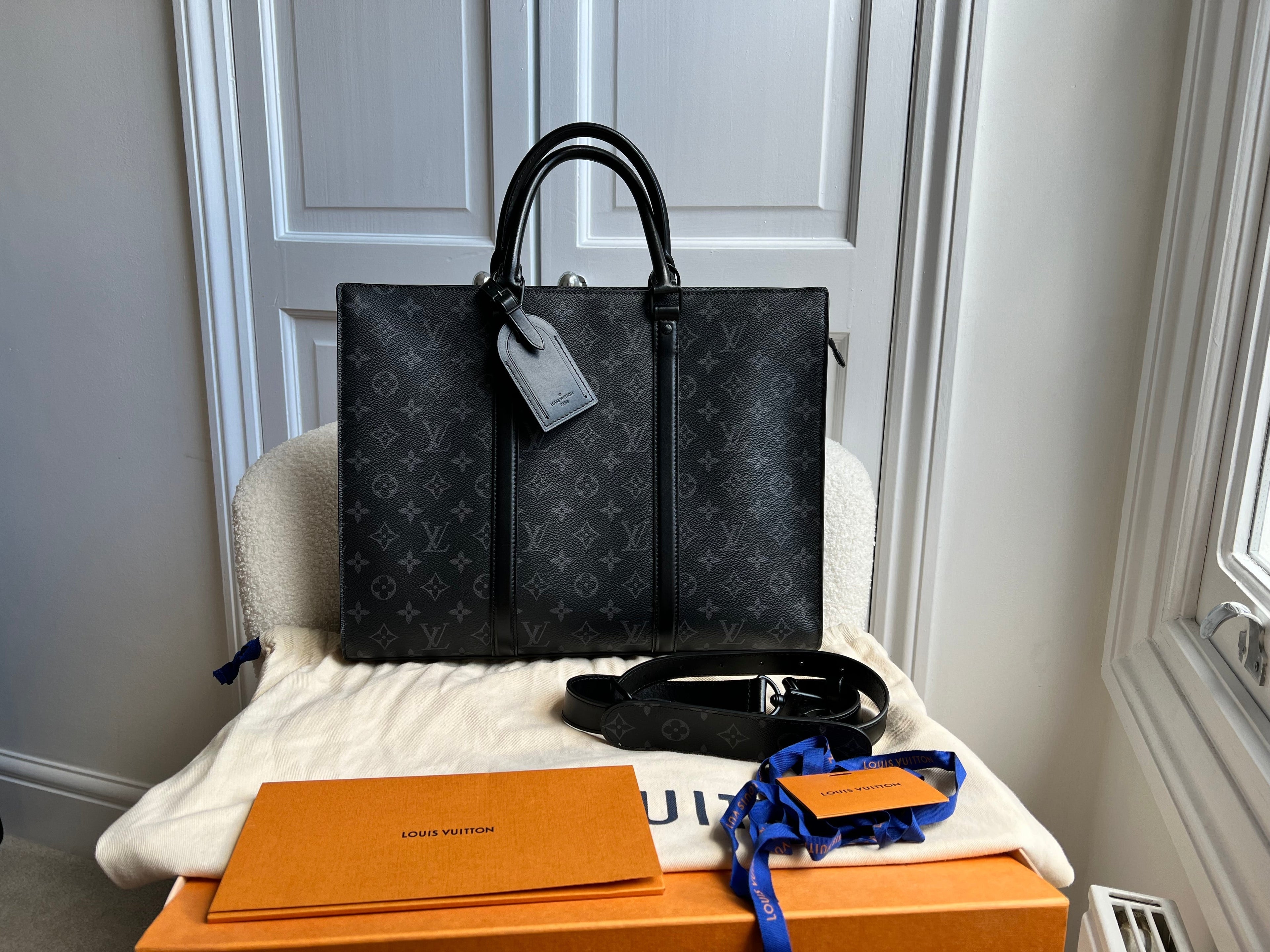 Louis Vuitton Sac Plat Horizontal Zippe Monogram Eclipse (RRP £2060)
