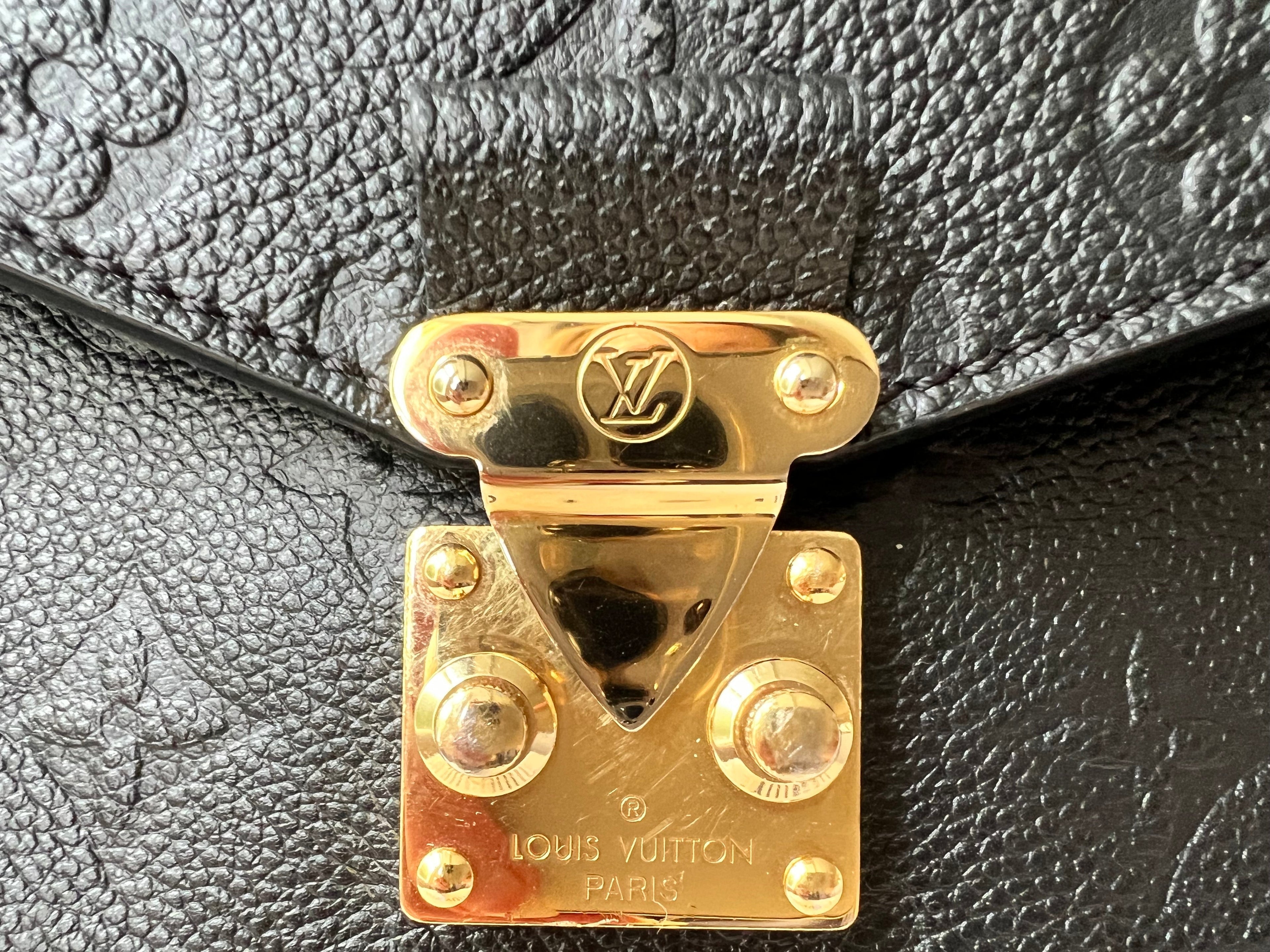 Louis Vuitton Pochette Metis Black Empreinte (RRP £2,110)