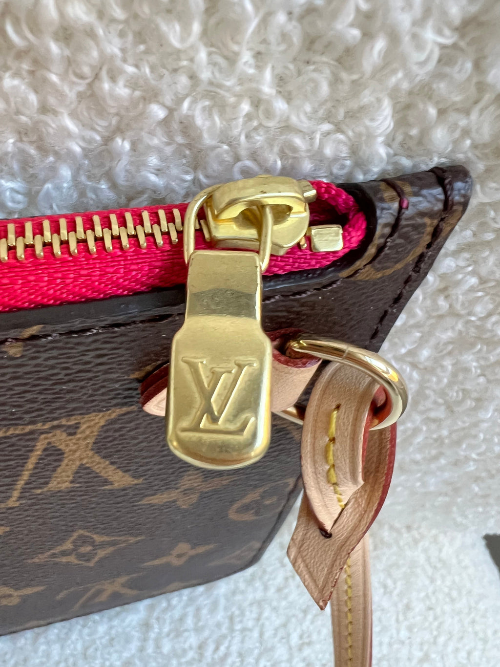Louis Vuitton Pouch (from Neverfull MM) in Monogram
