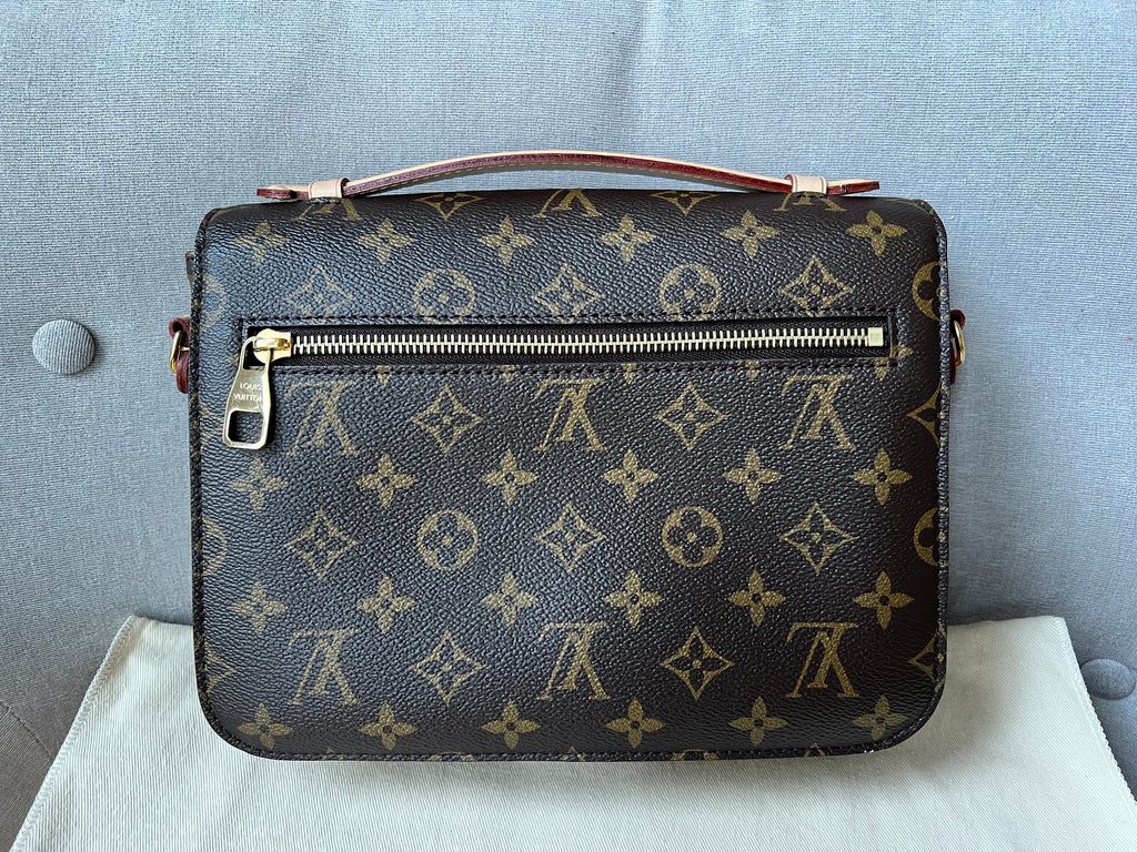 Louis Vuitton Pochette Metis Monogram (RRP £1,970)
