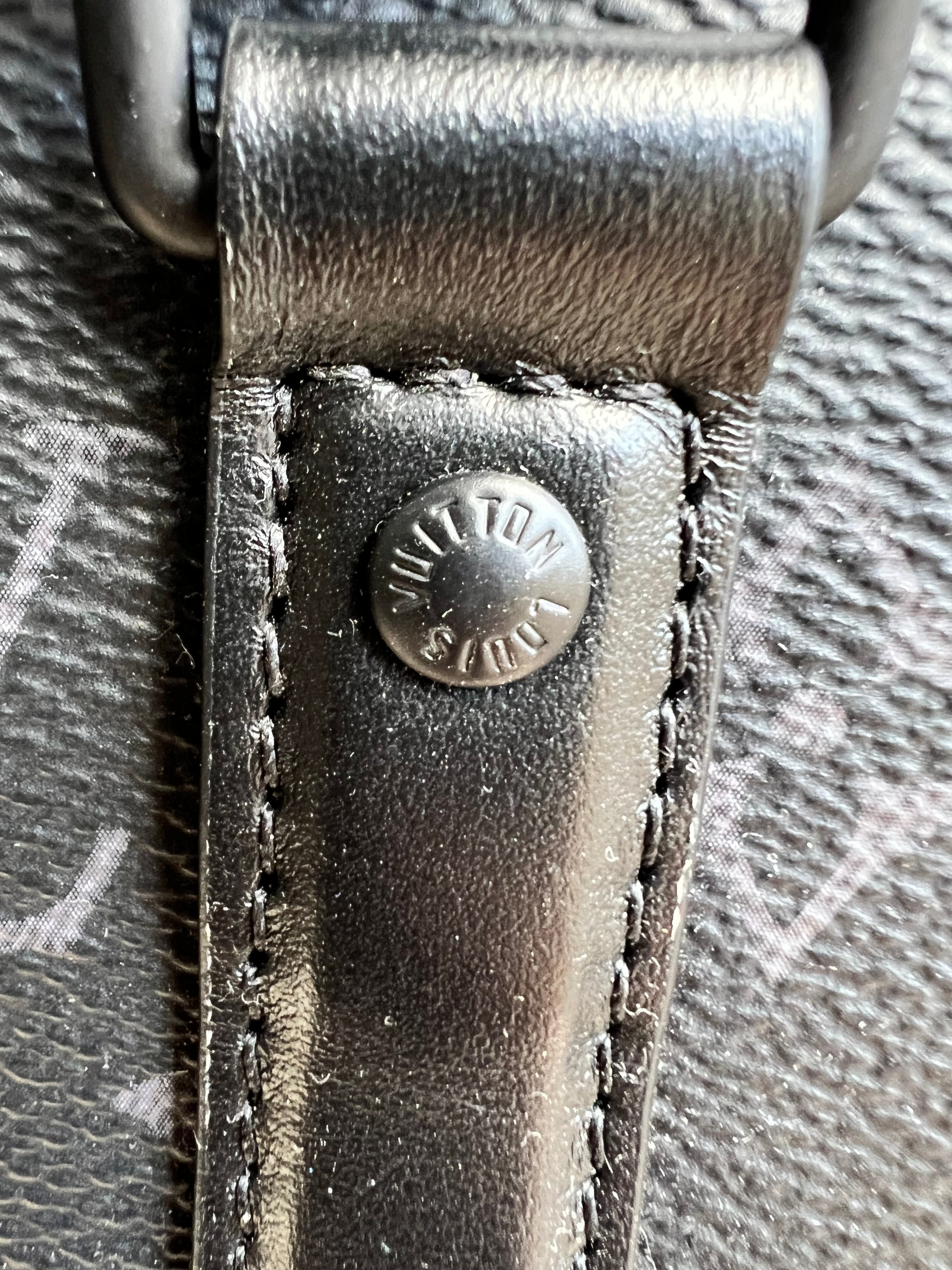 Louis Vuitton Sac Plat Horizontal Zippe Monogram Eclipse (RRP £2060)