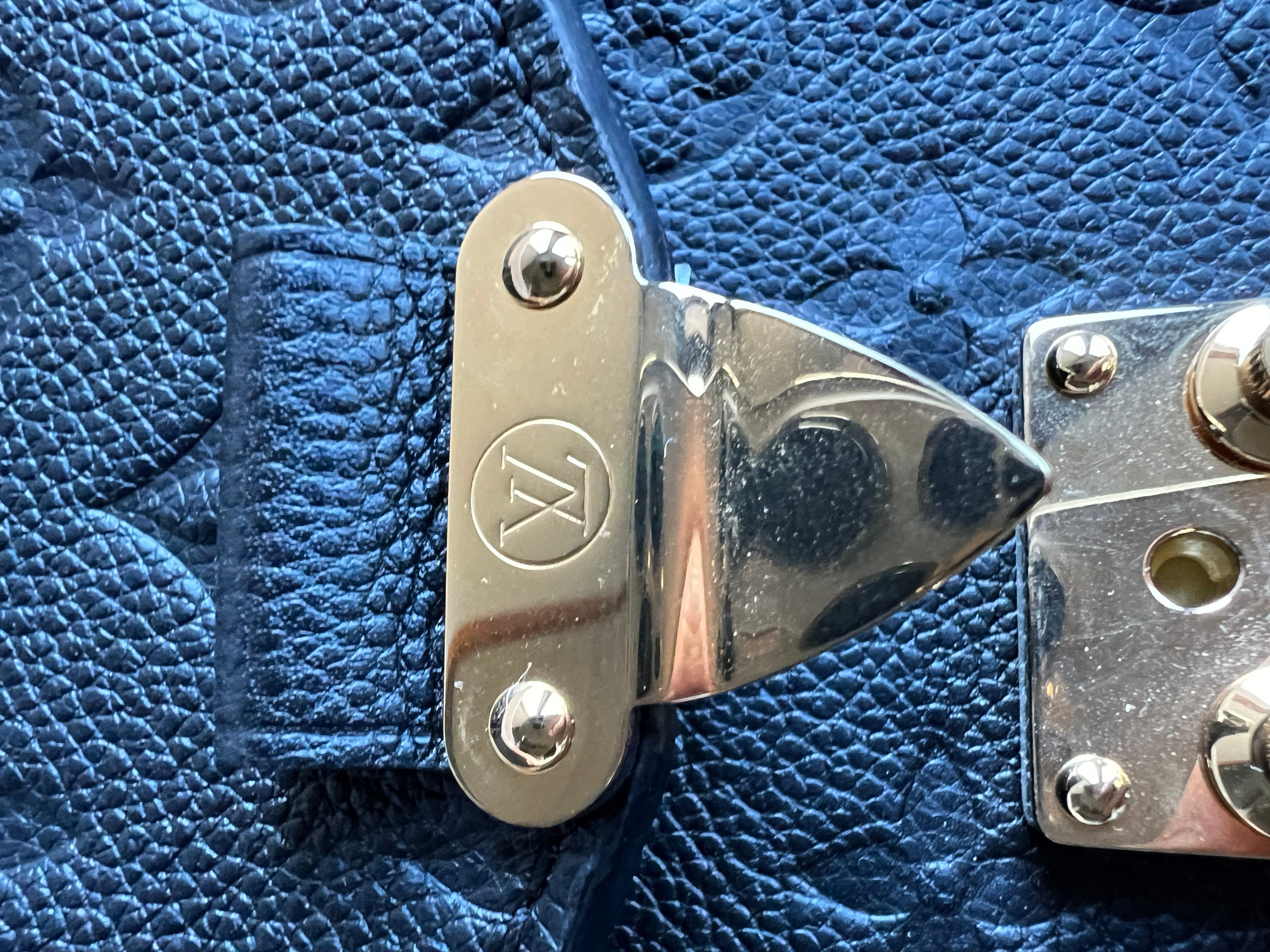 Louis Vuitton Pochette Metis Black Empreinte (RRP £2,110)