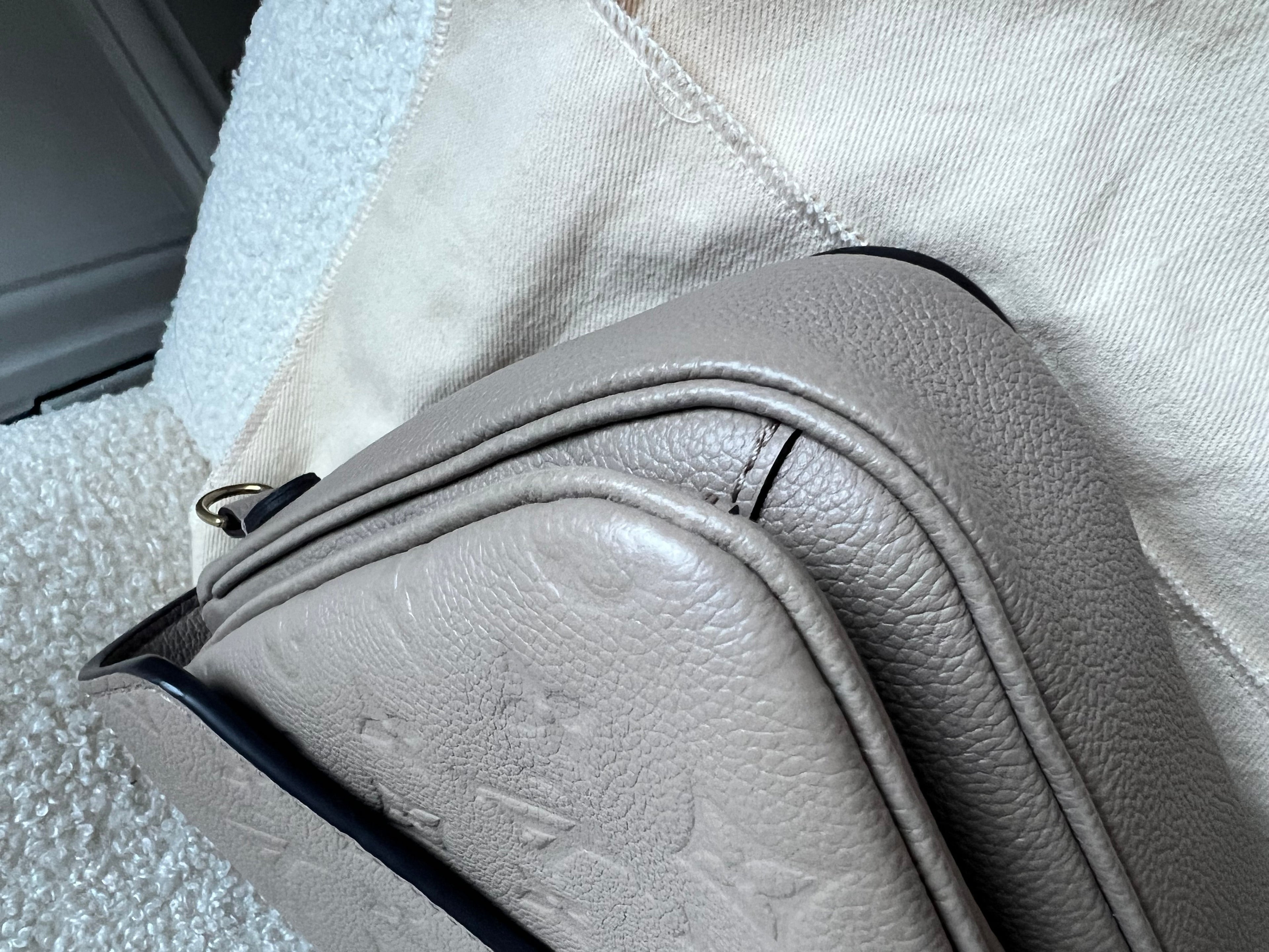 Louis Vuitton Pochette Metis Dune Empreinte (RRP £2,110)