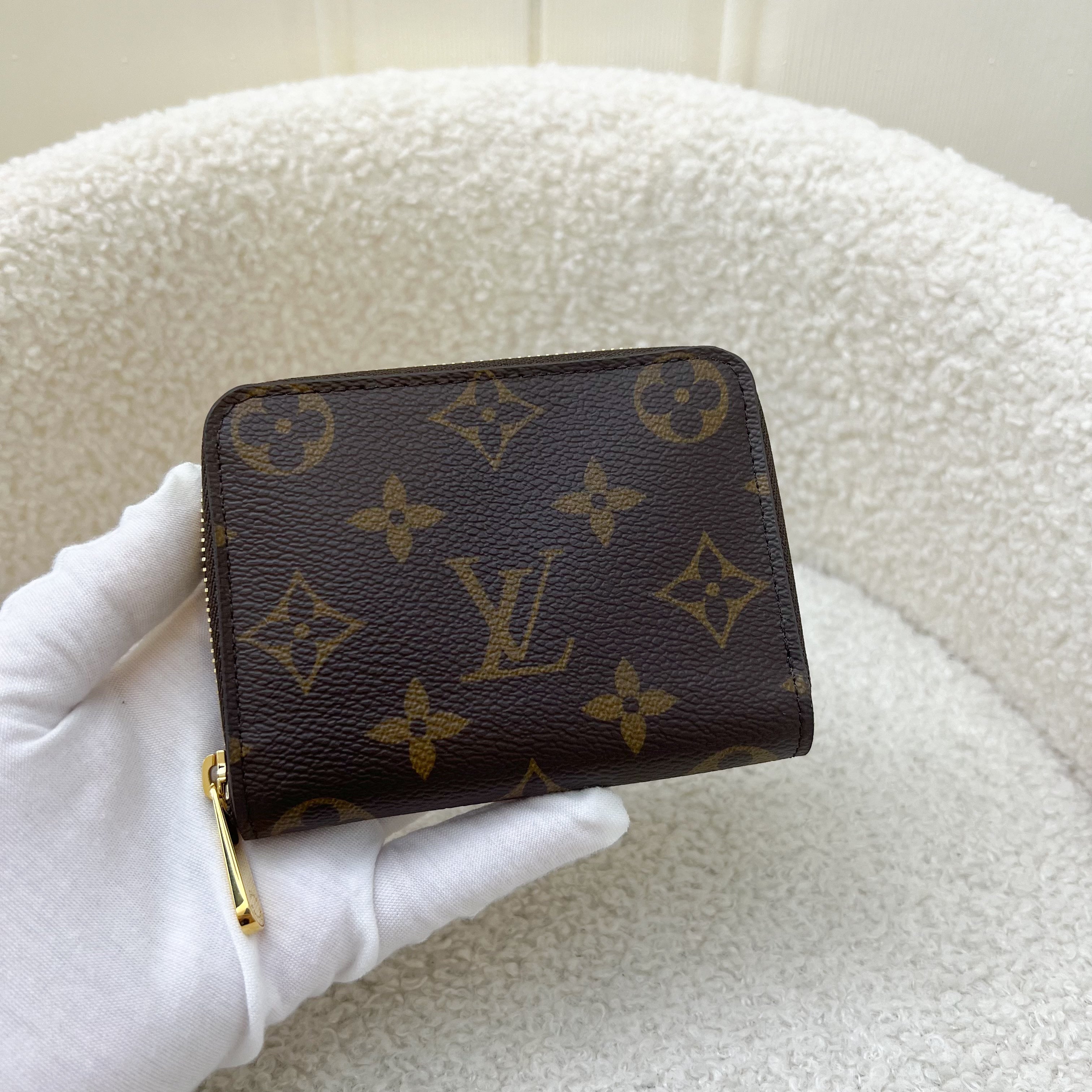 LV Zippy Card Holder / Coin Purse in Monogram Canvas GHW