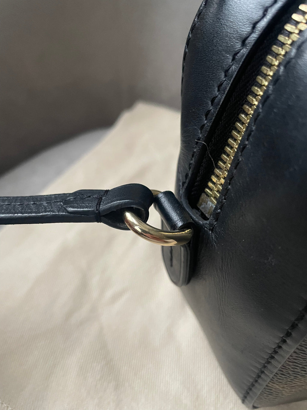 Louis Vuitton Saintonge Black and Monogram
