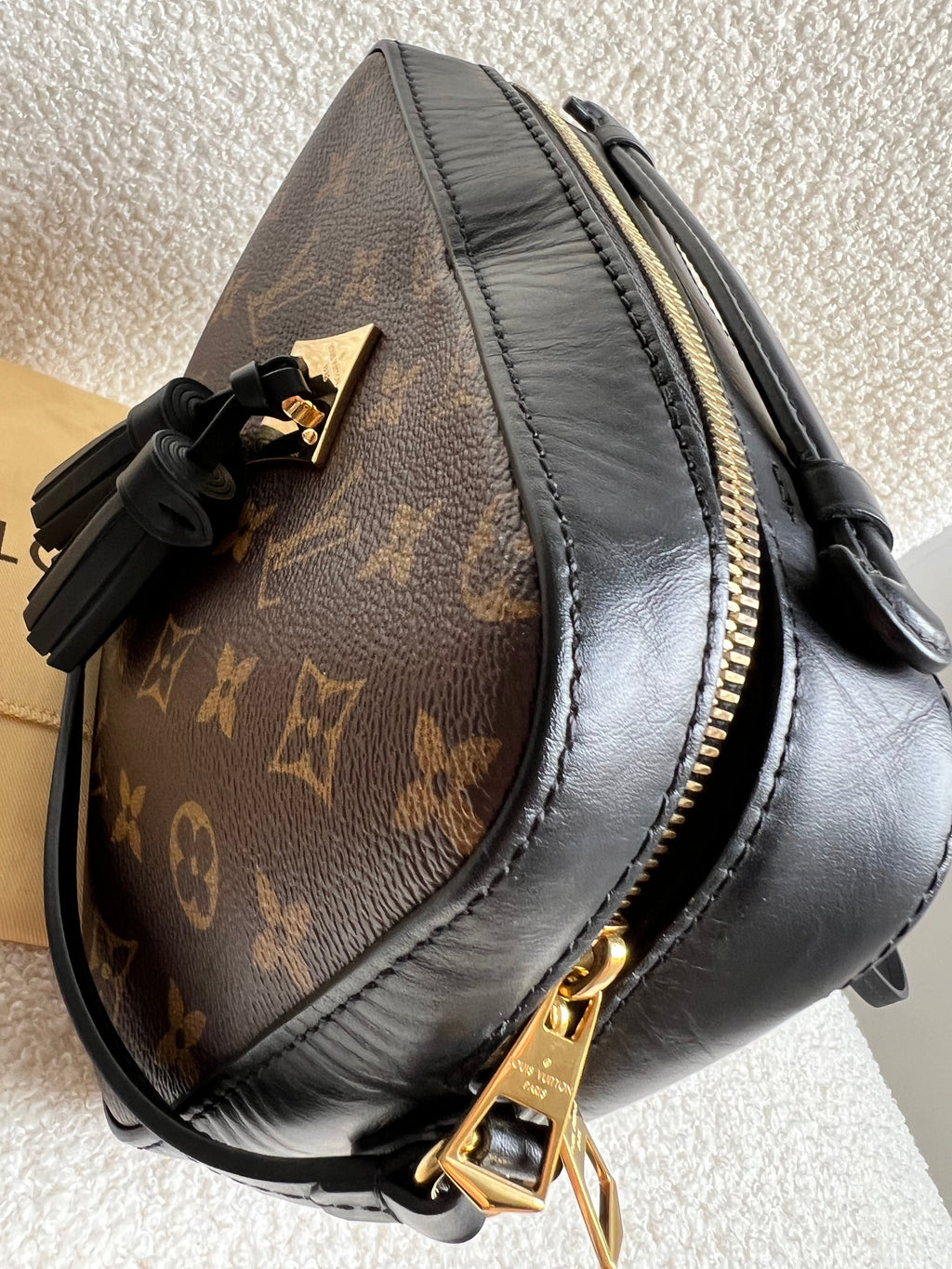 Louis Vuitton Saintonge Black and Monogram