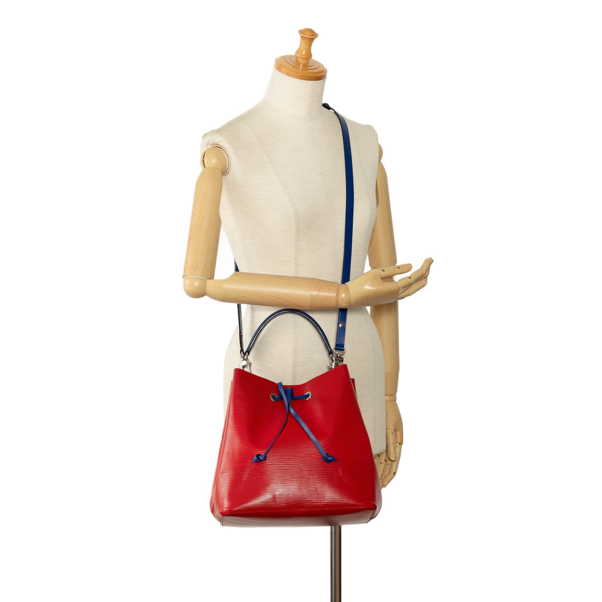 Red Louis Vuitton Epi NeoNoe MM Bucket Bag