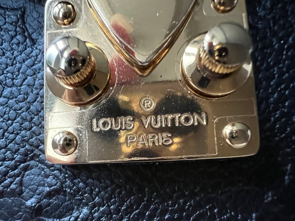 Louis Vuitton Pochette Metis Black Empreinte (RRP £2,110)