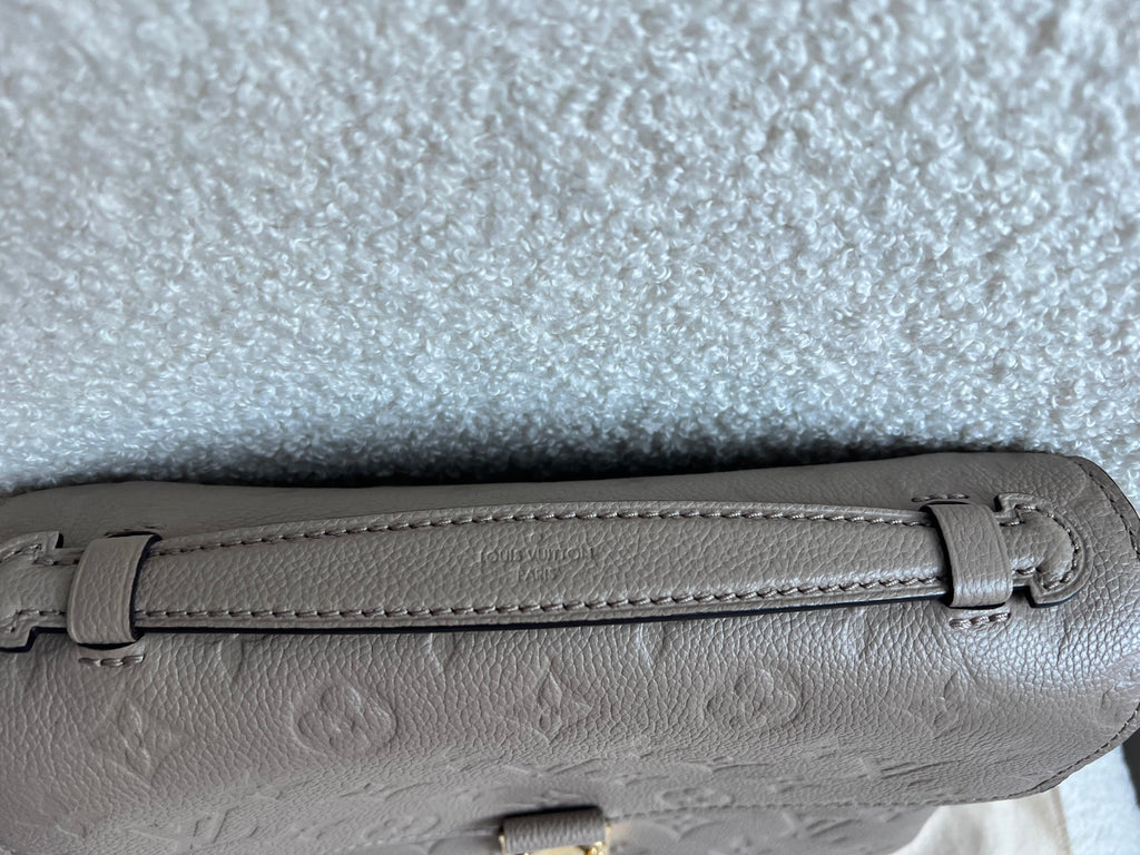 Louis Vuitton Pochette Metis Dune Empreinte (RRP £2,110)