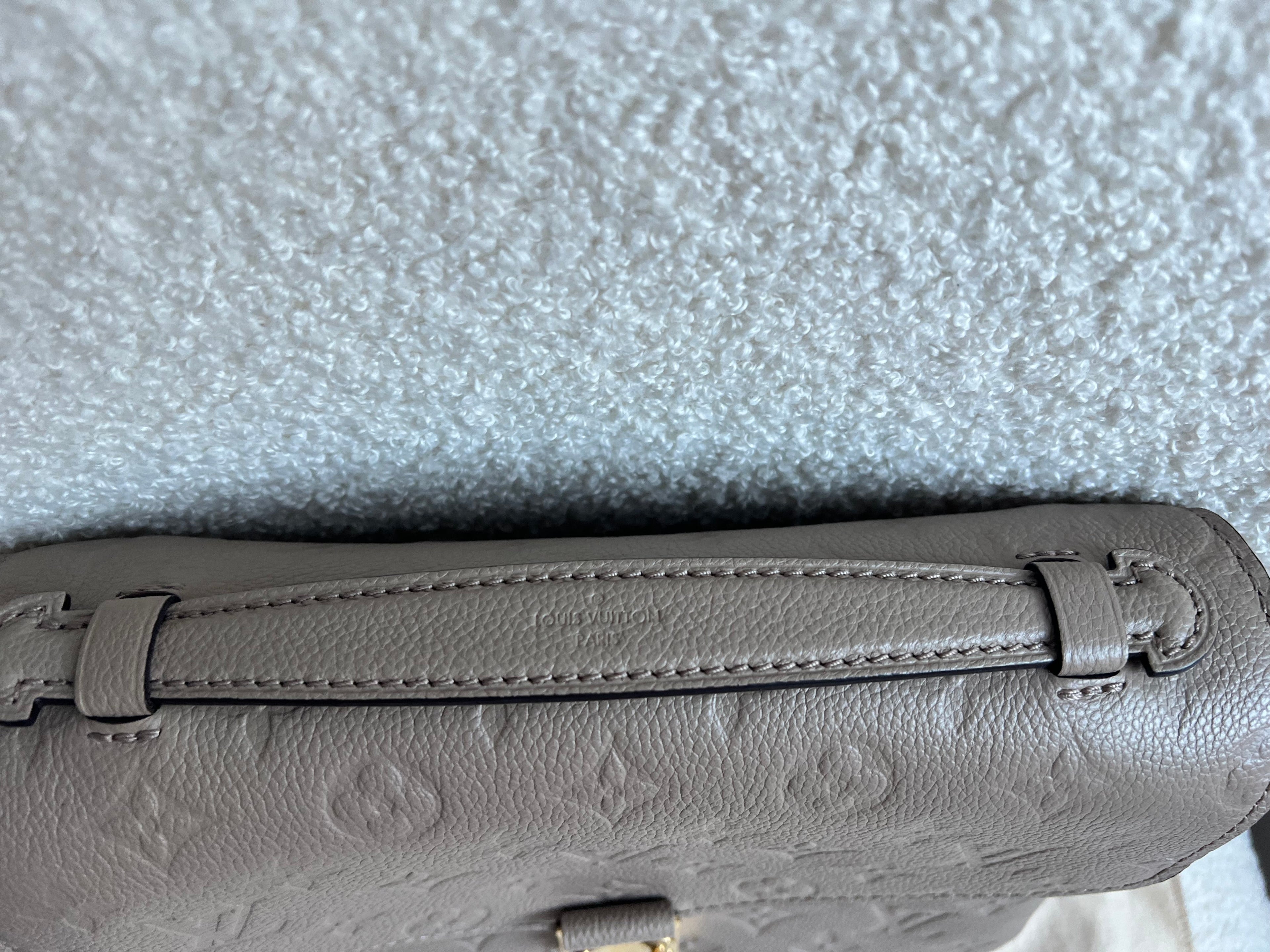 Louis Vuitton Pochette Metis Dune Empreinte (RRP £2,110)
