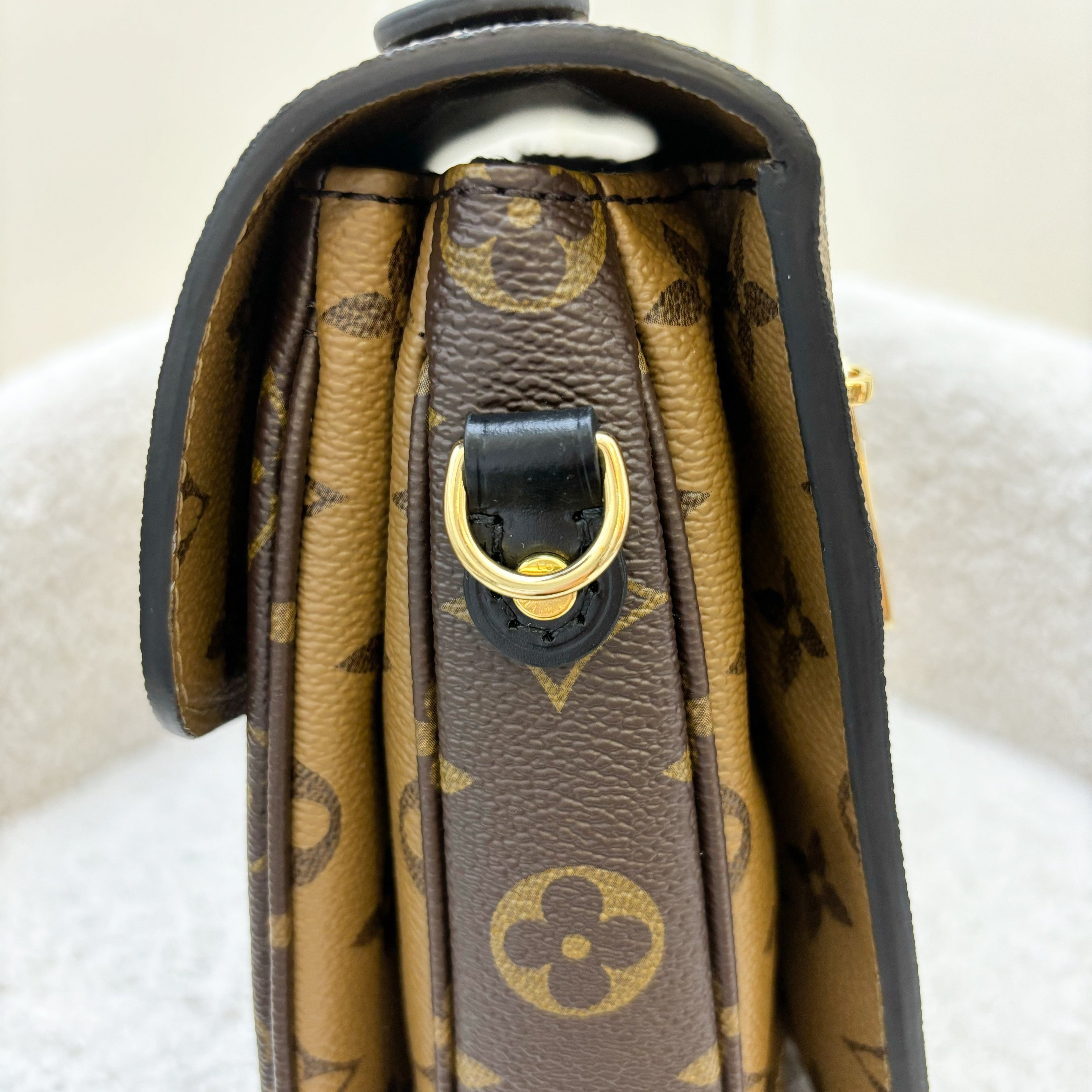 LV Pochette Metis in Reverse Monogram Canvas, Black Leather and GHW