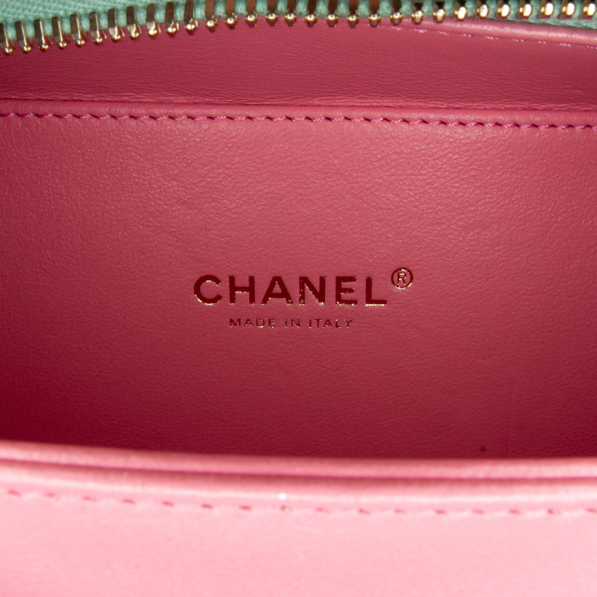 Chanel CC Filigree Vanity Case Pink Caviar Gold
