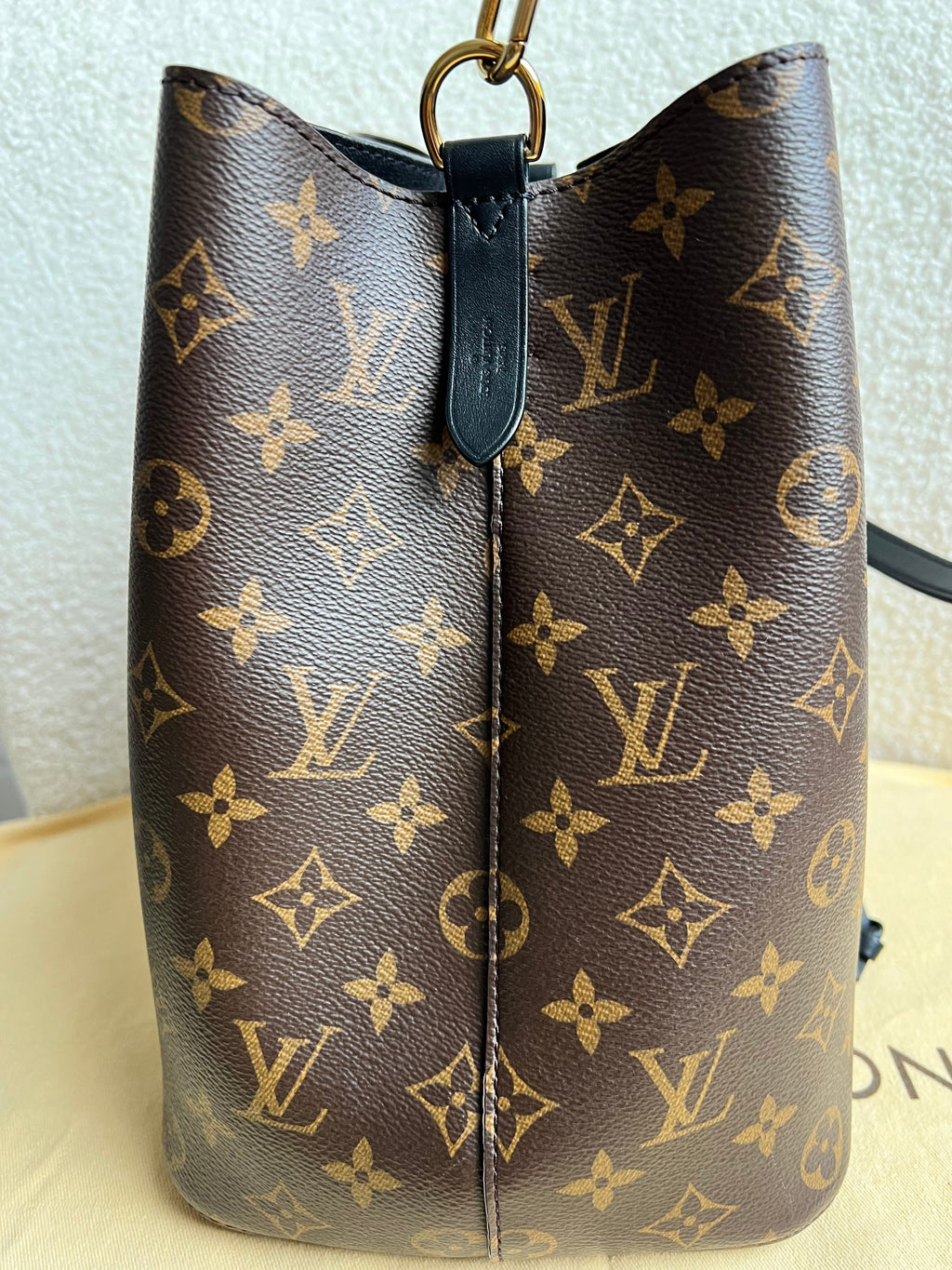 Louis Vuitton Neo Noe Monogram and Black (RRP £1,560)