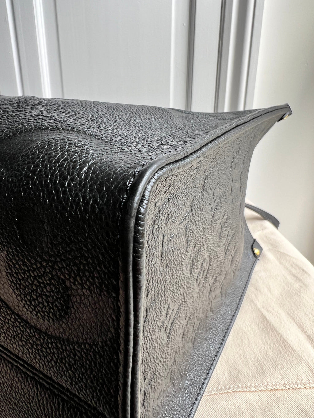 Louis Vuitton On the Go MM Black Empreinte (RRP £2,450)