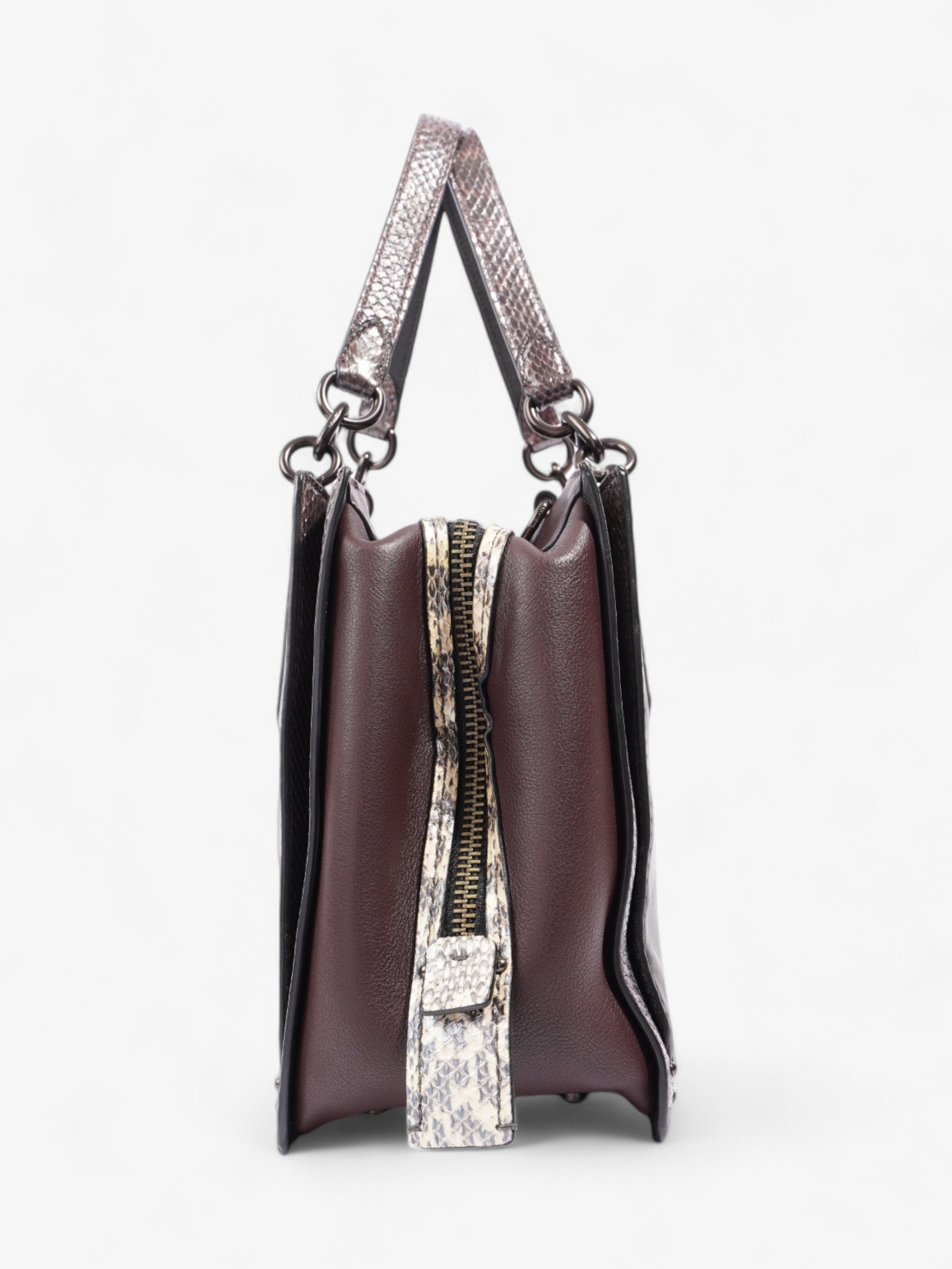 Coach Dreamer Black / Burgundy Leather 36