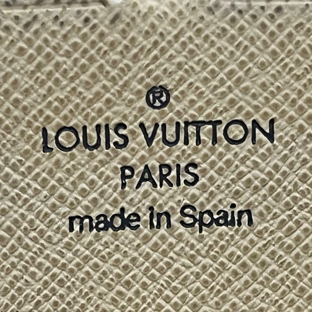 White Louis Vuitton Damier Azur Zippy Wallet