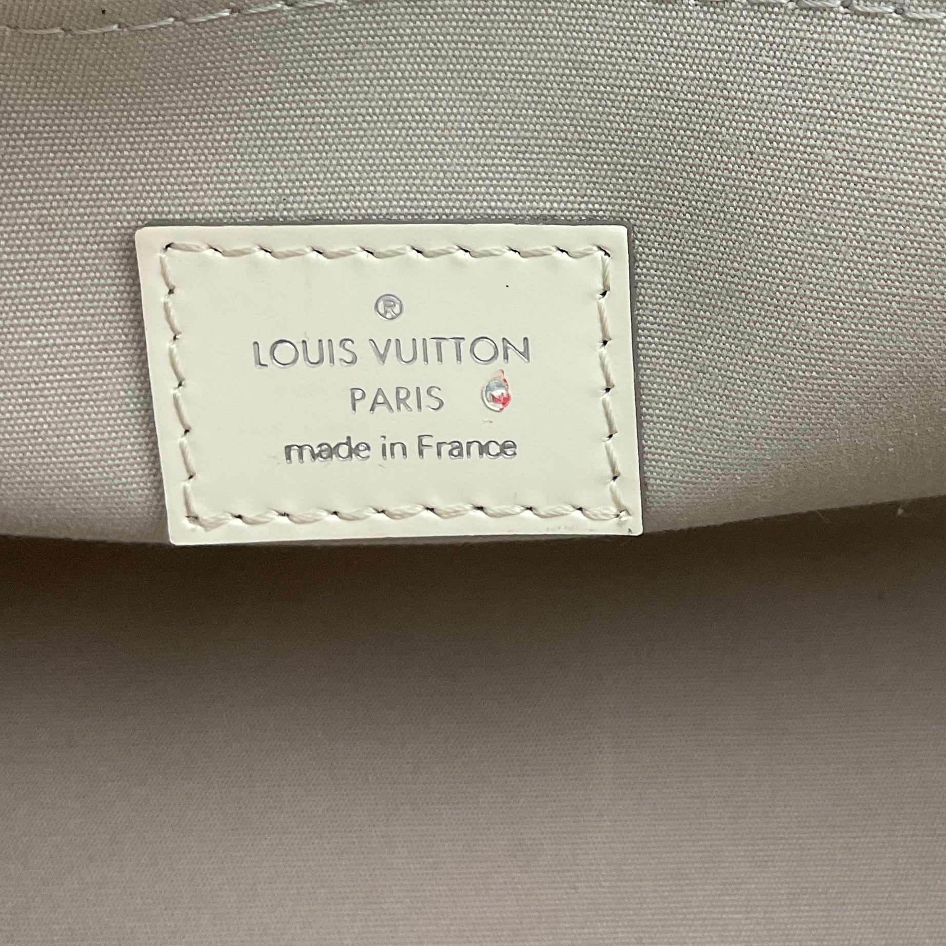 Louis Vuitto Madelaine White Epi Leather Handbag
