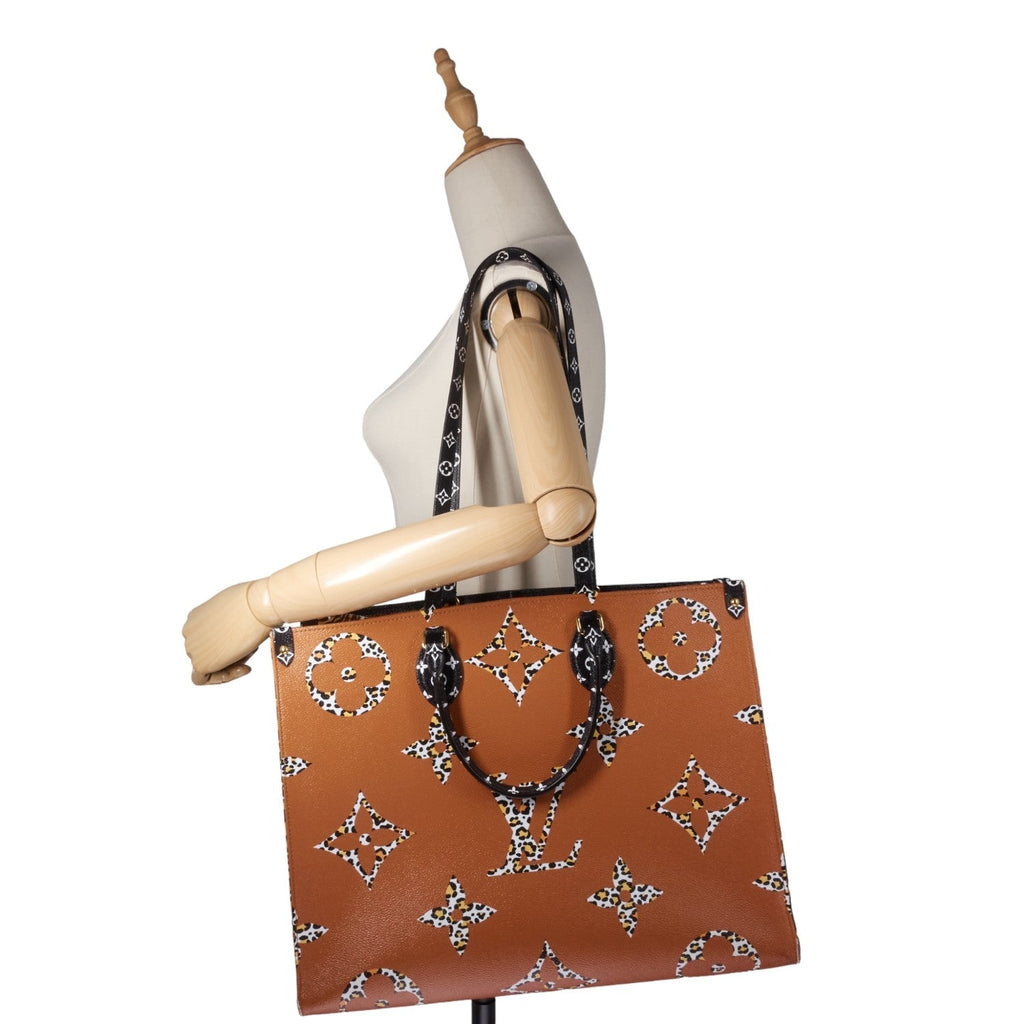 Louis Vuitto OnTheGo Monogram Giant Jungle Canvas Bag
