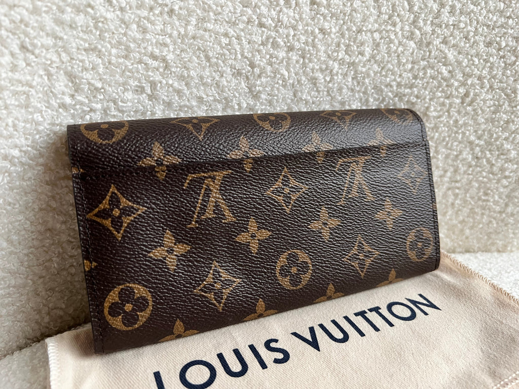 Louis Vuitton Sarah Wallet in Monogram and Fuchsia  (RRP £490)