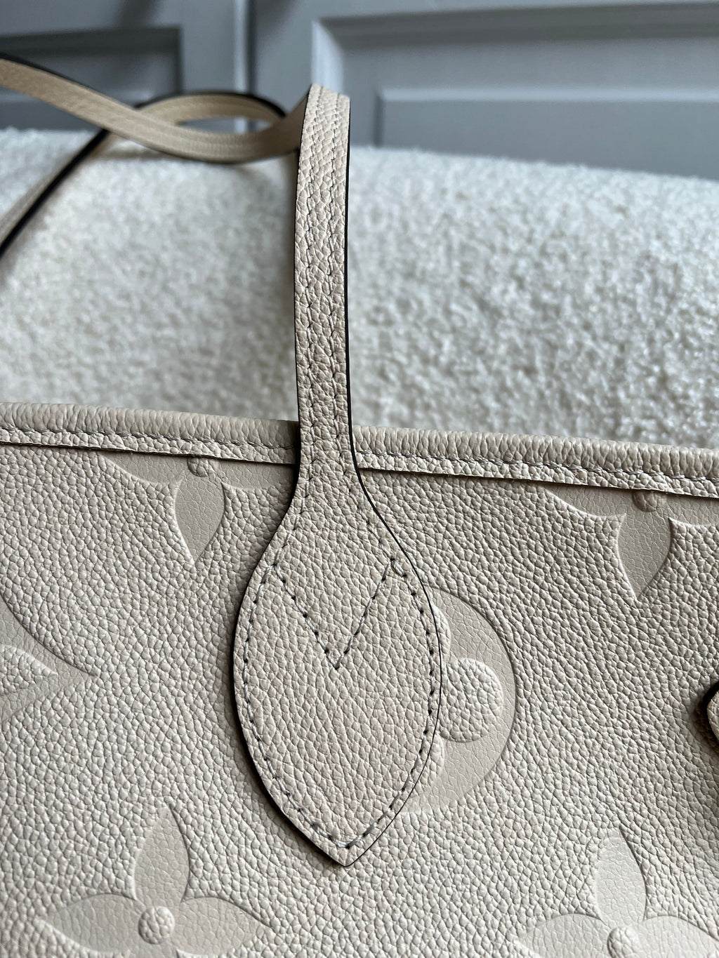 Louis Vuitton Neverfull MM Creme Empreinte (RRP £1,940)