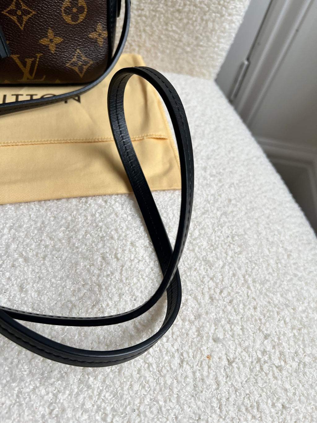 Louis Vuitton Saintonge Black and Monogram
