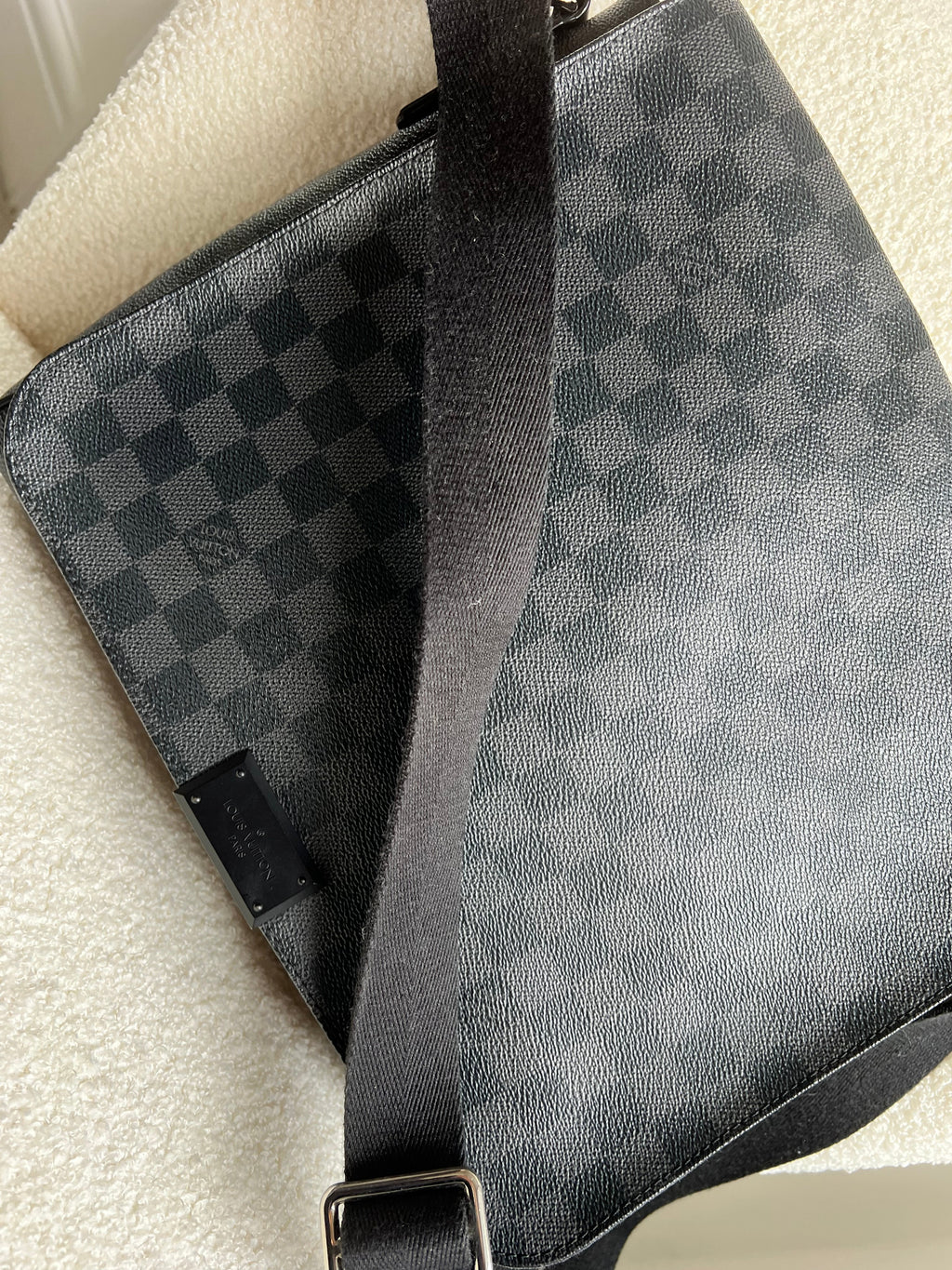 Louis Vuitton PM District Messenger Bag Damier Graphite