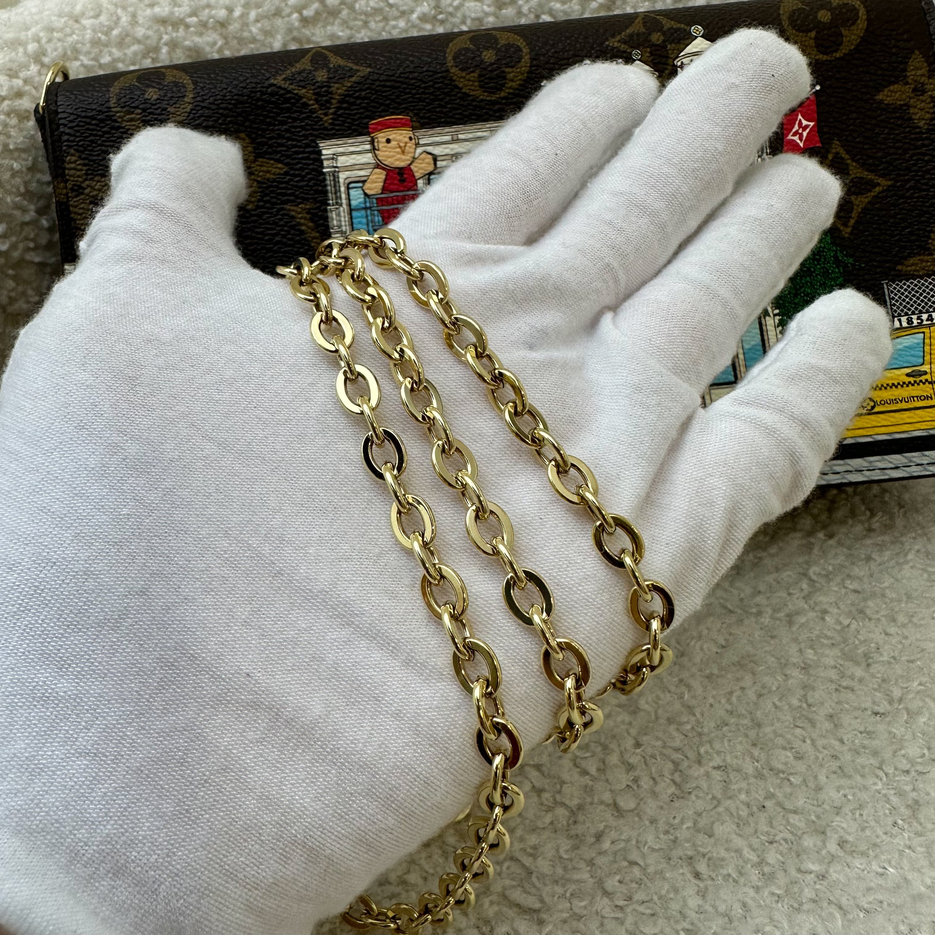 LV Felicie Pochette in Vivienne in New York Monogram Canvas and GHW