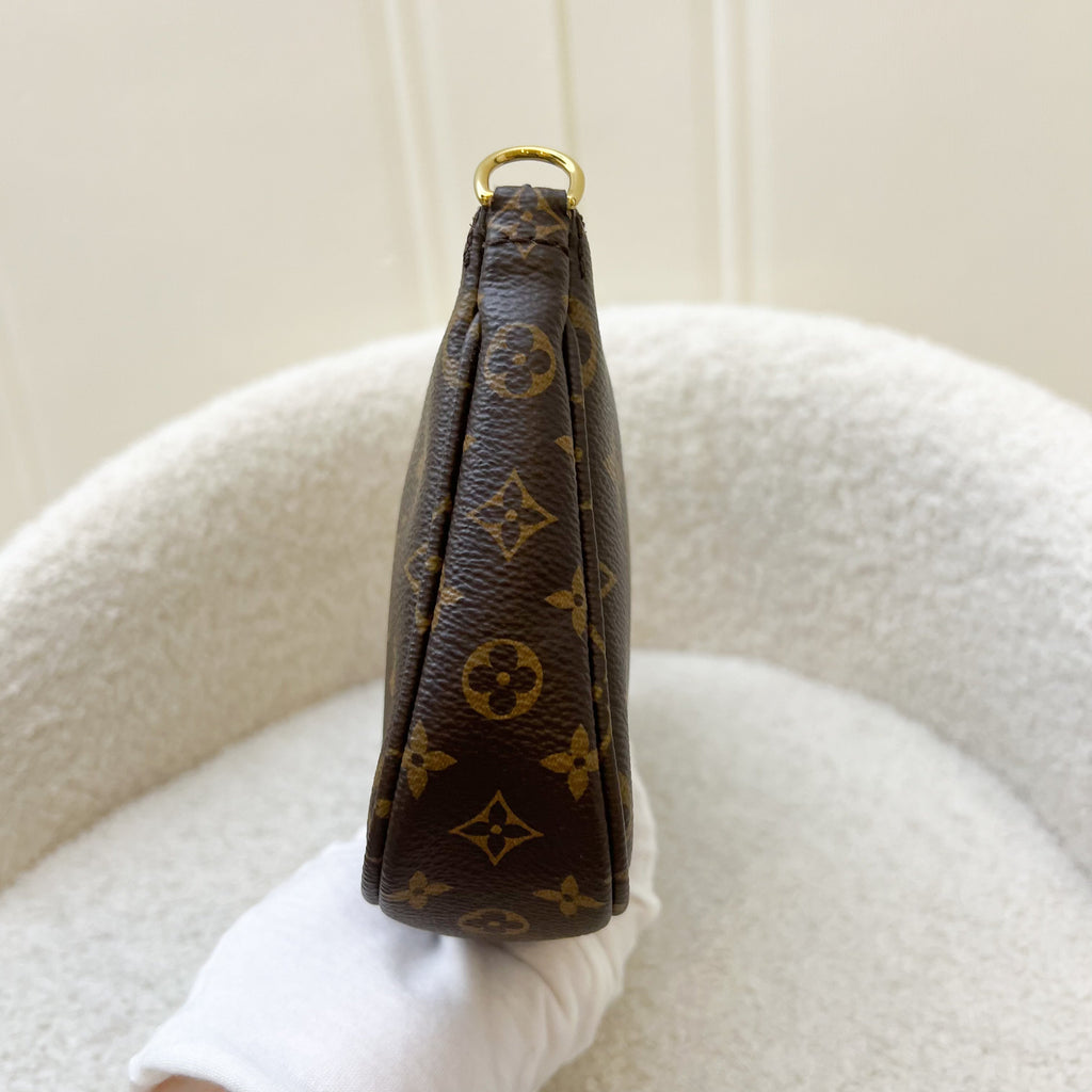 LV Multi Pochette Accessoires MPA Larger Pochette in Monogram Canvas GHW + LV Short Leather Strap