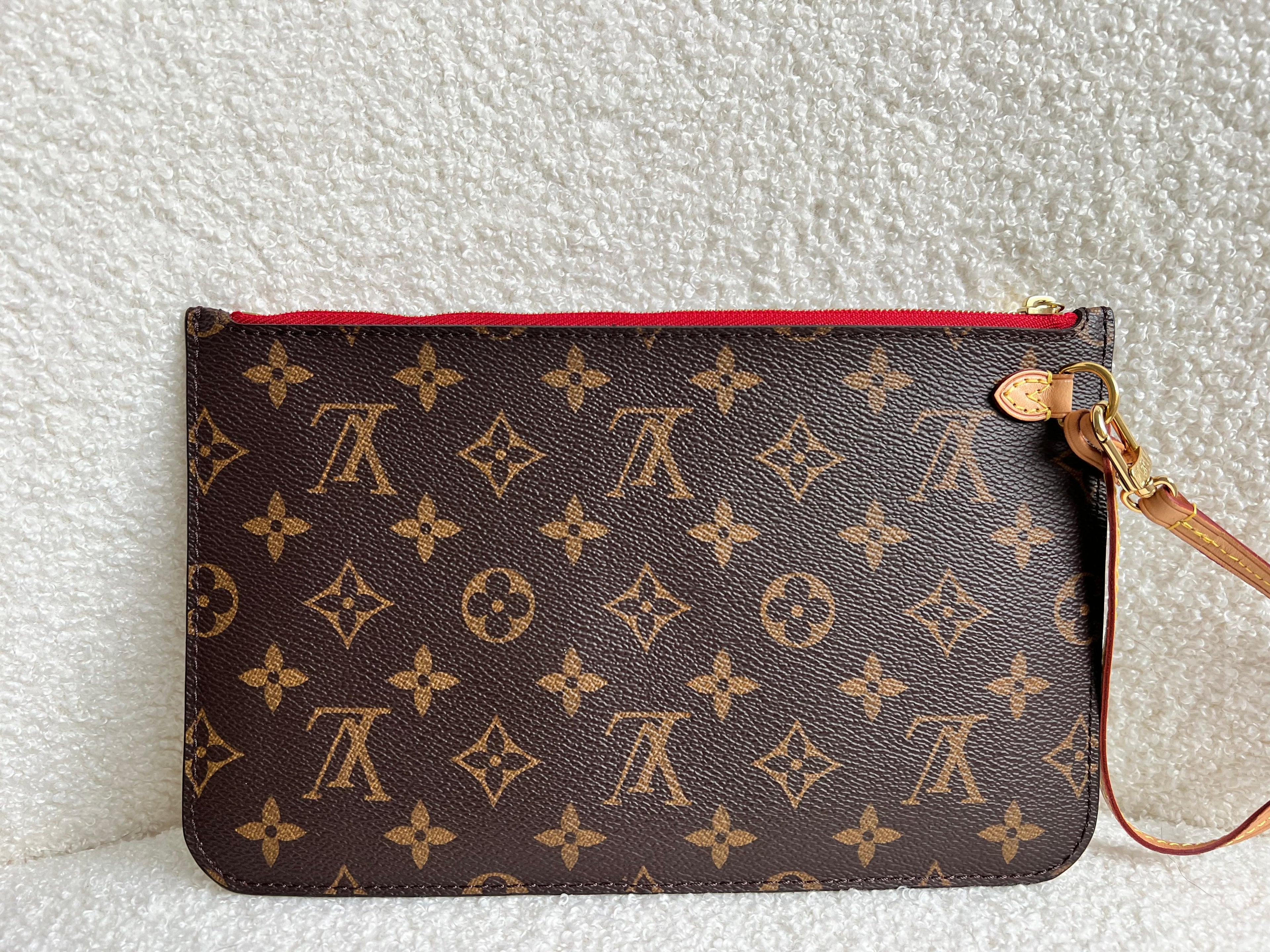 Louis Vuitton Pouch (from Neverfull MM) in Monogram