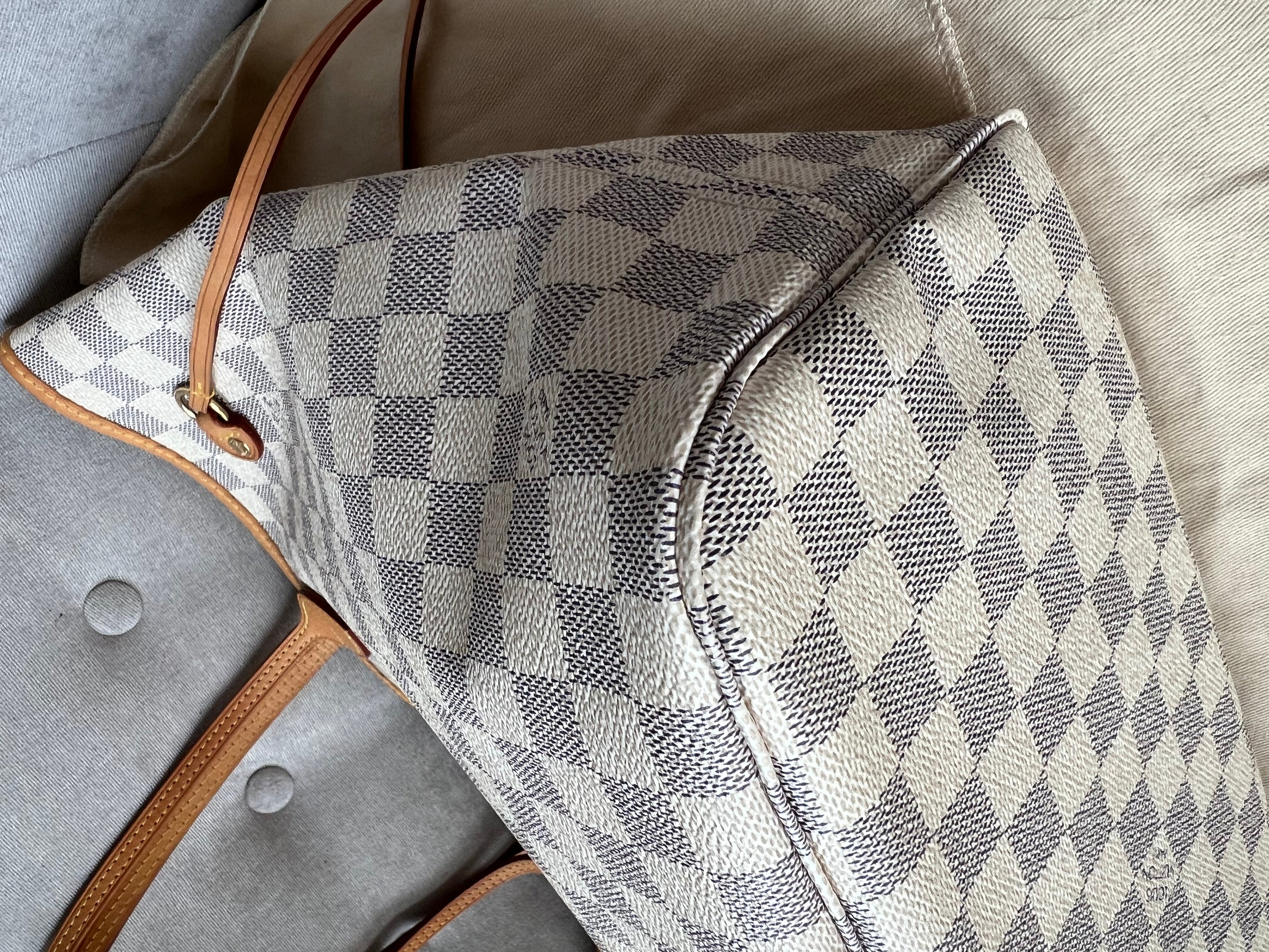 Louis Vuitton Neverfull MM  Damier Azur (RRP £1,410)