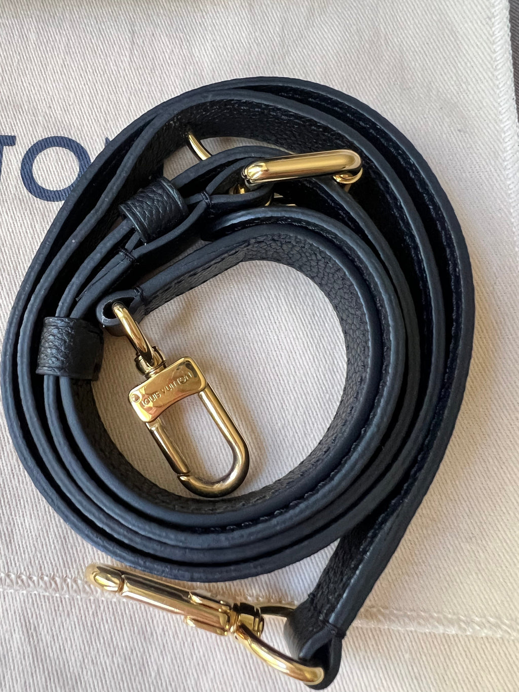 Louis Vuitton Pochette Metis Black Empreinte (RRP £2,110)