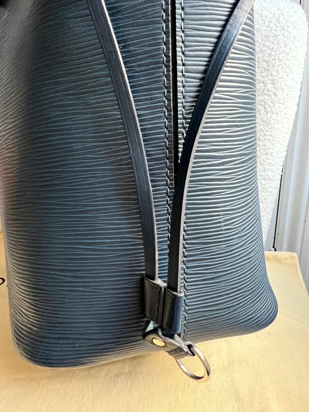 Louis Vuitton Neverfull MM Indigo Epi Leather (RRP £1,740)