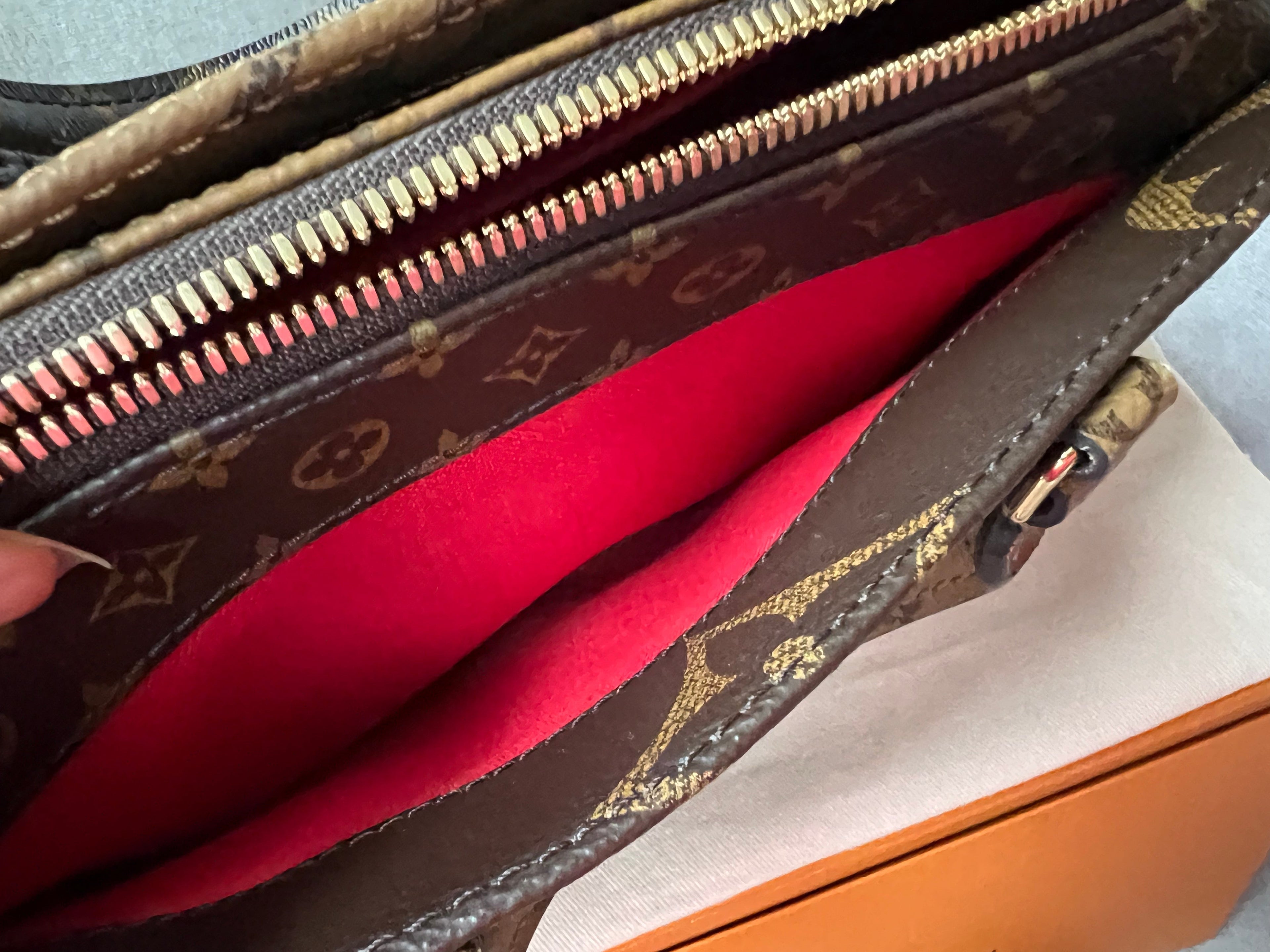 Louis Vuitton On the Go East West Tote Bag Monogram (RRP £2,150)