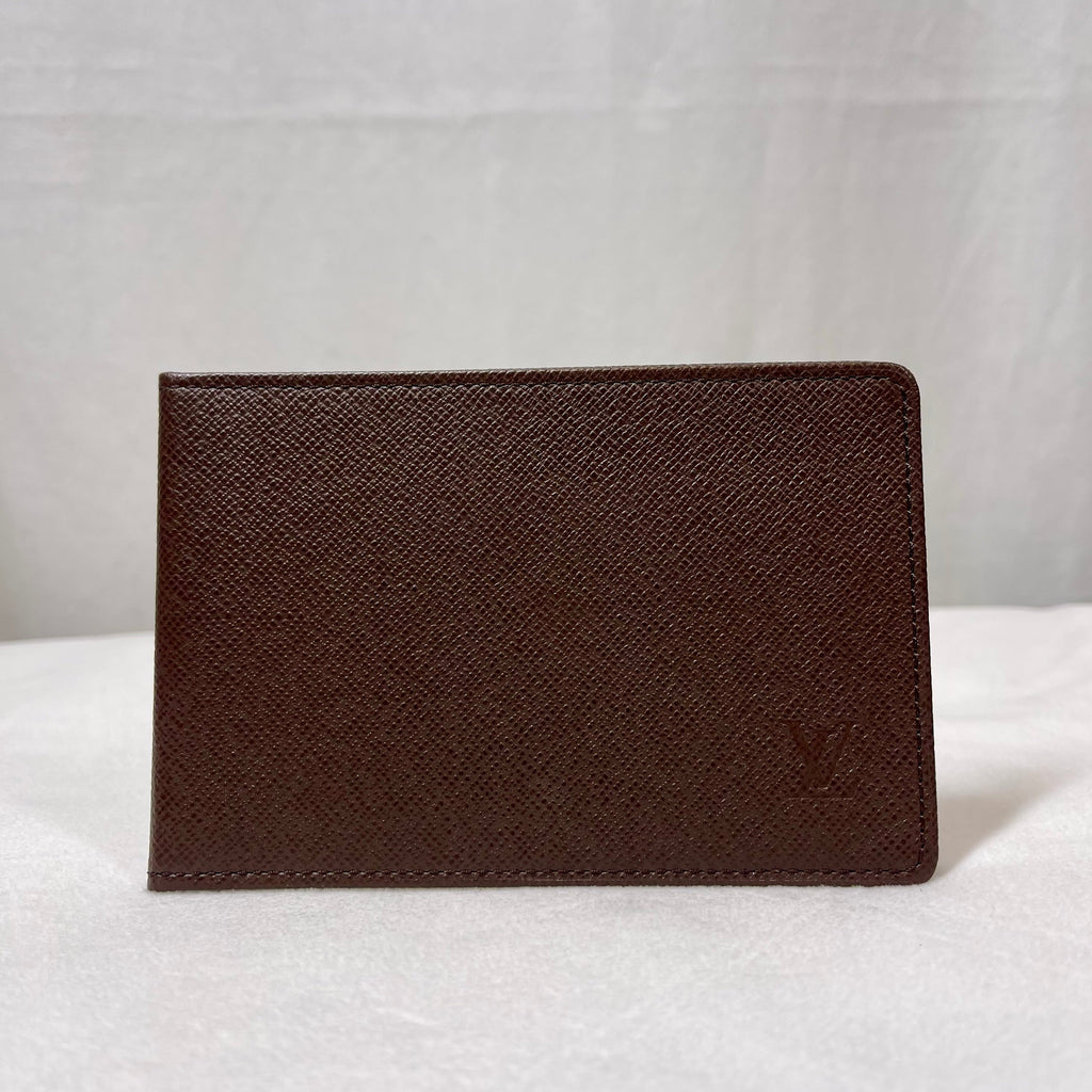 LOUIS VUITTON Brown Taiga Men's Wallet Set TS3695
