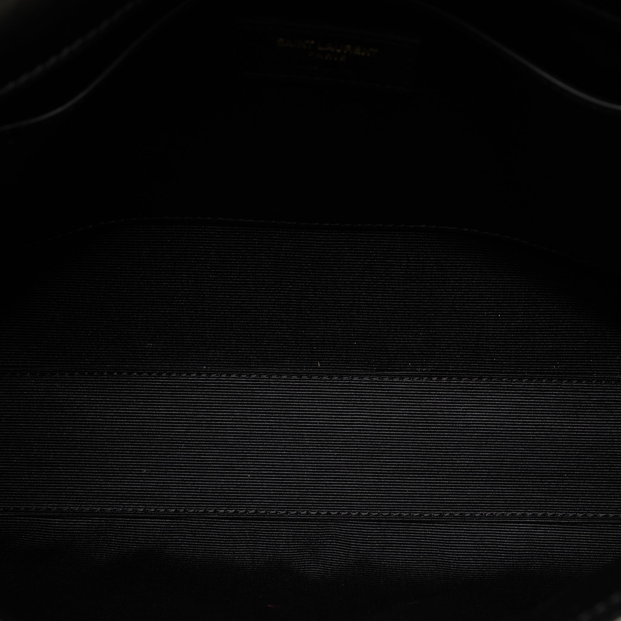 Yves Saint Laurent Manhattan Shoulder Bag Medium Black