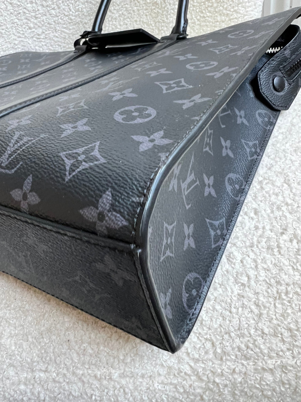 Louis Vuitton Sac Plat Horizontal Zippe Monogram Eclipse (RRP £2060)