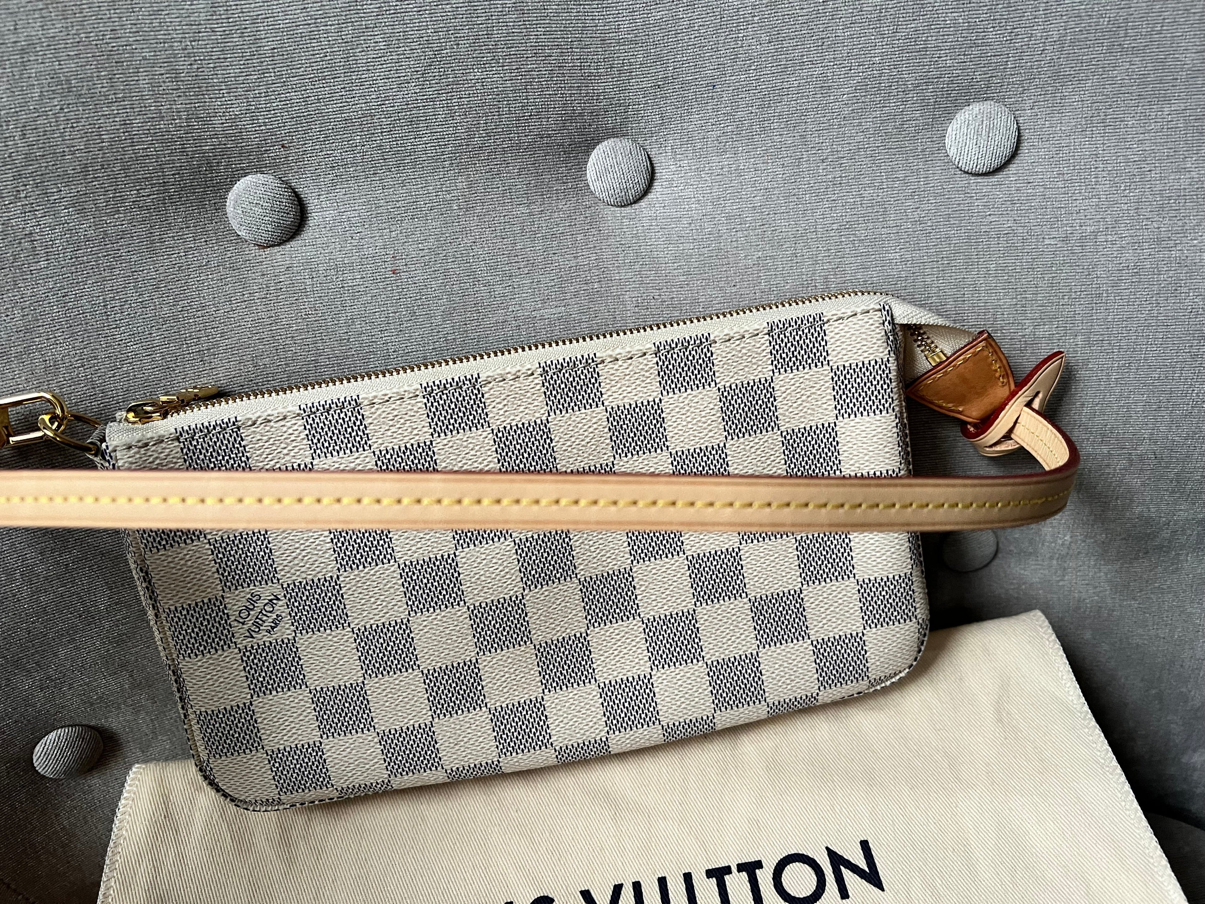 Louis Vuitton Pochette Accessoires Damier Azur (RRP £970)