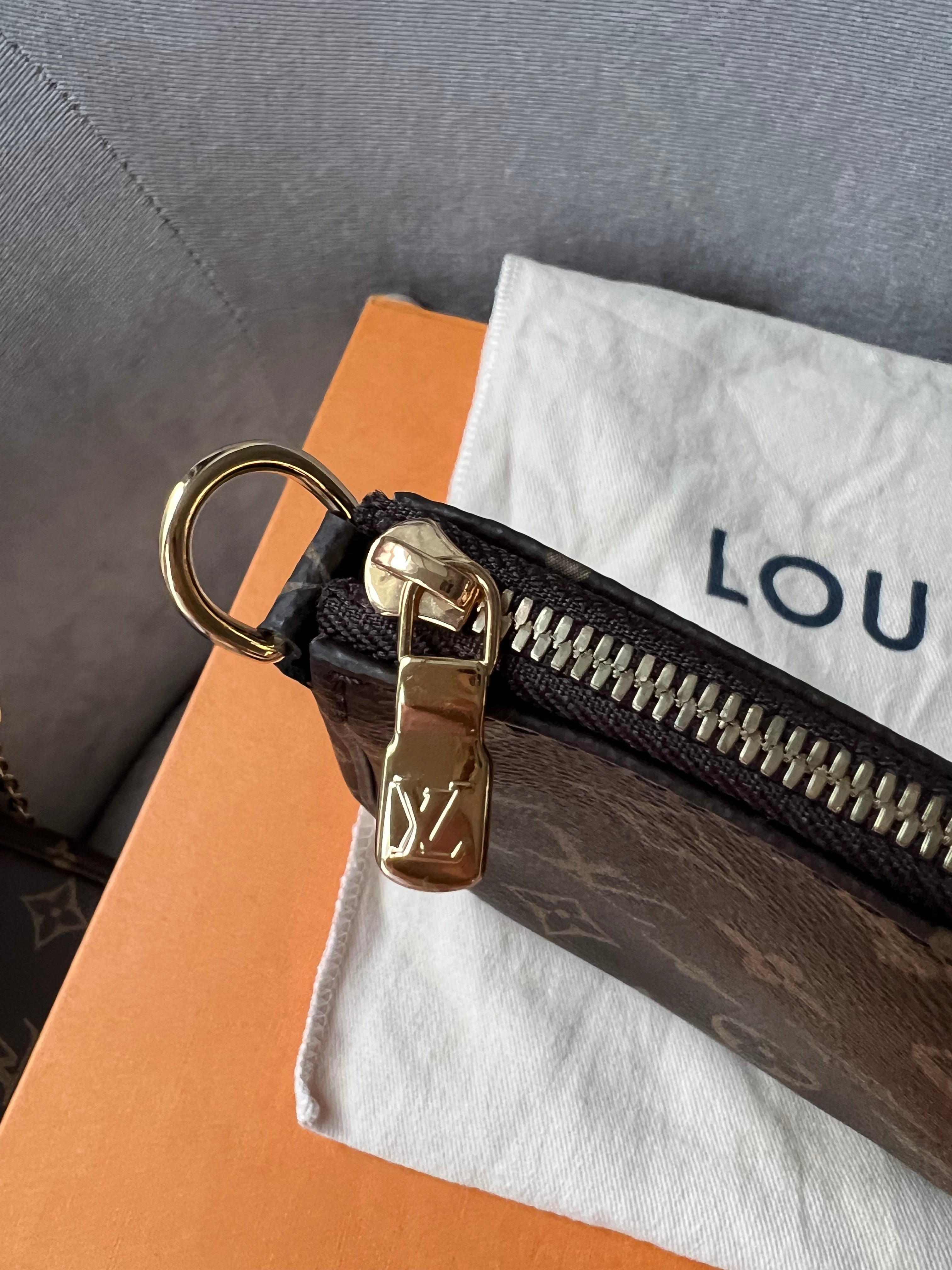Louis Vuitton Multi Pochette Accessoires Rose Chiaro (RRP £1970)