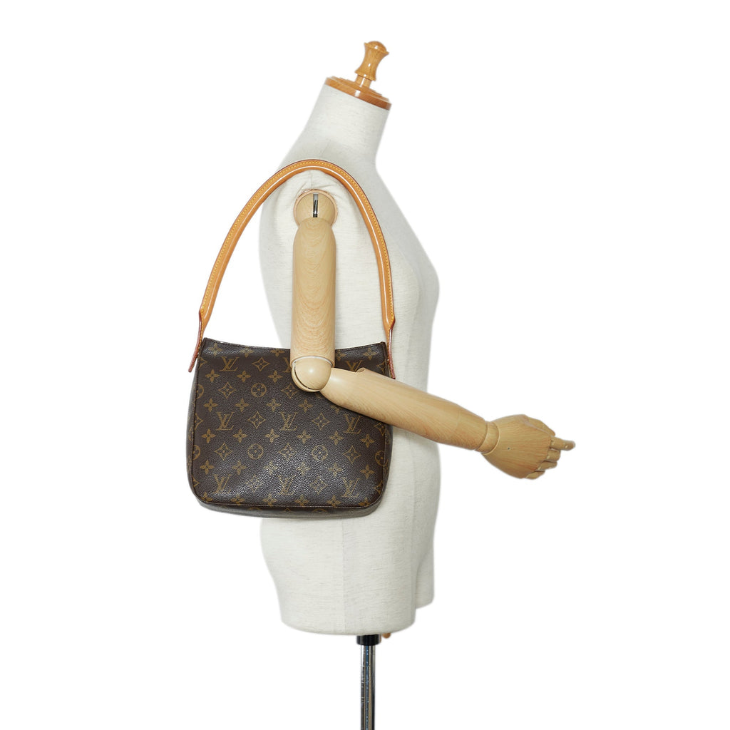 Louis Vuitton Looping MM Monogram Canvas