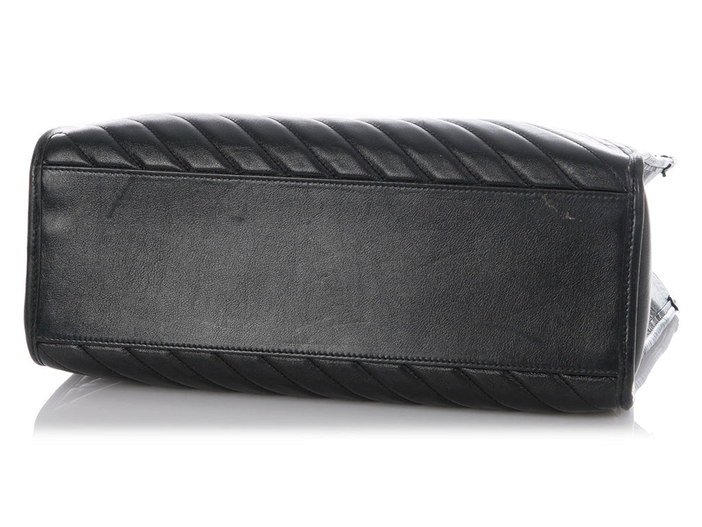 Gucci Black MatelassÃ© Diagonal GG Marmont Tote