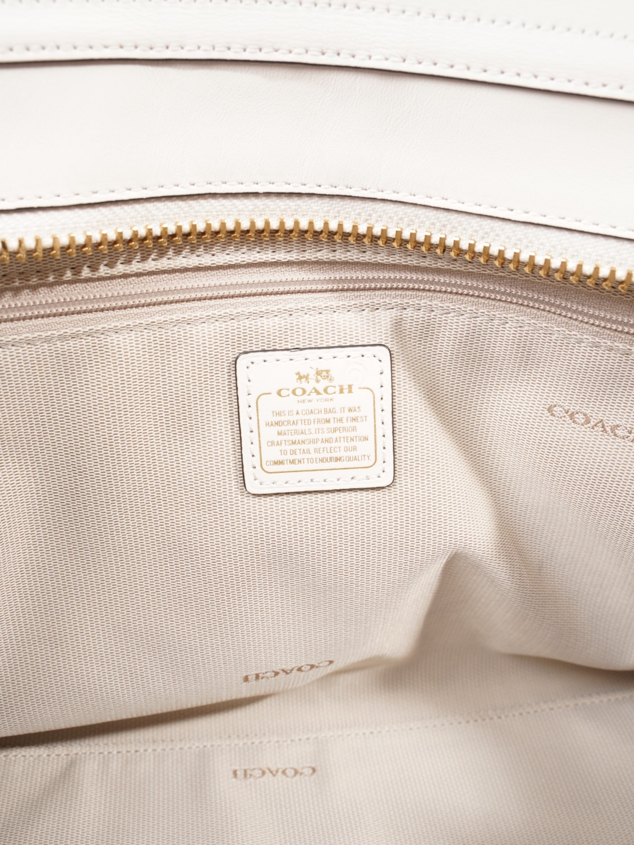 Coach Swagger 32 Beige / Black Leather