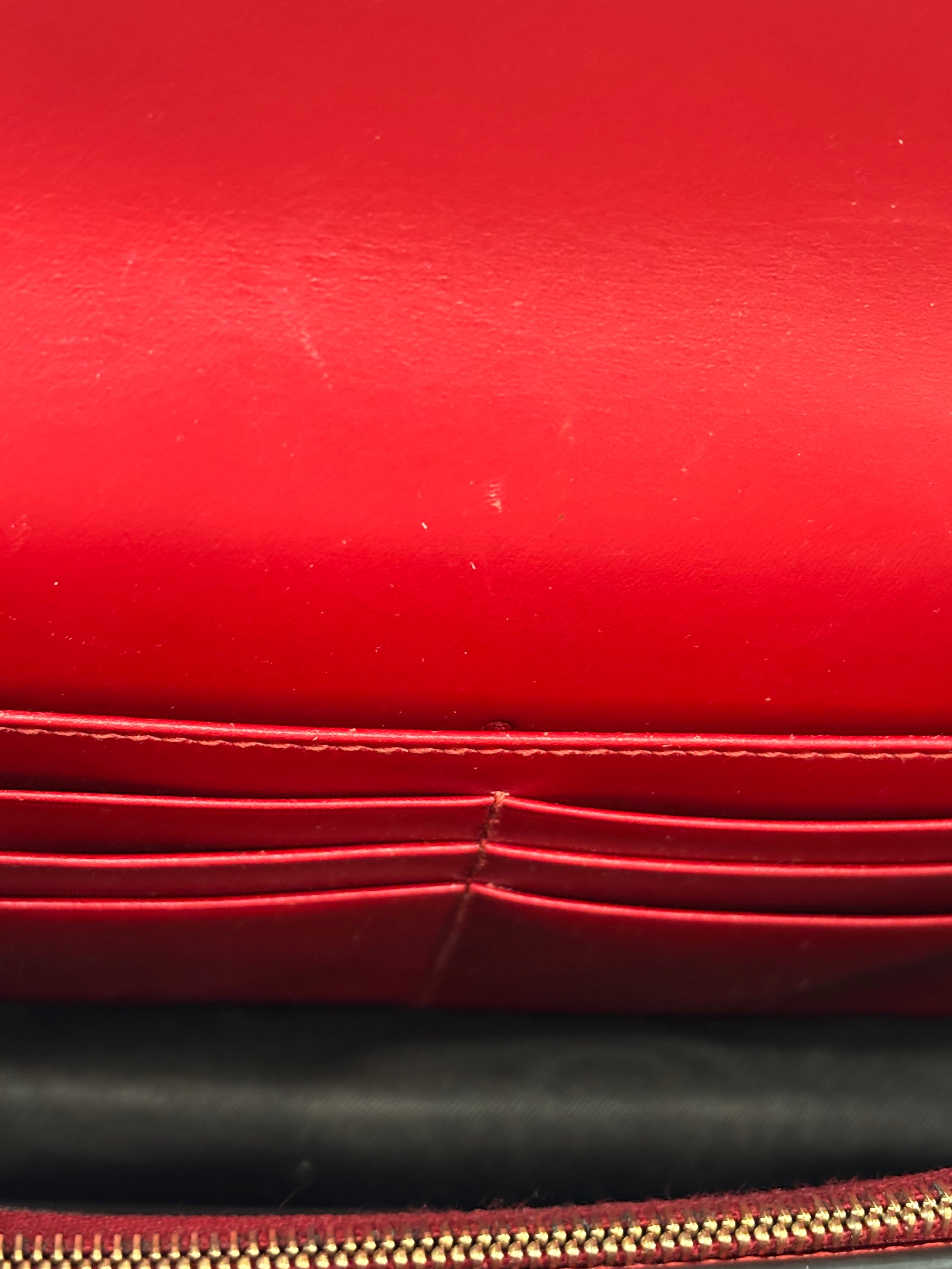 GUCCI GUCCISSIMA LEATHER SIGNATURE BOW WALLET ON CHAIN