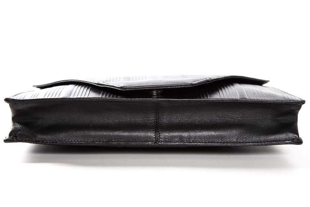 Gianni Versace Vintage Black Leather Snap Closure Clutch