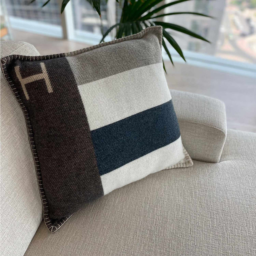 HermÃƒÆ’Ã‚Â¨s H Casaque Pair Throw Pillow