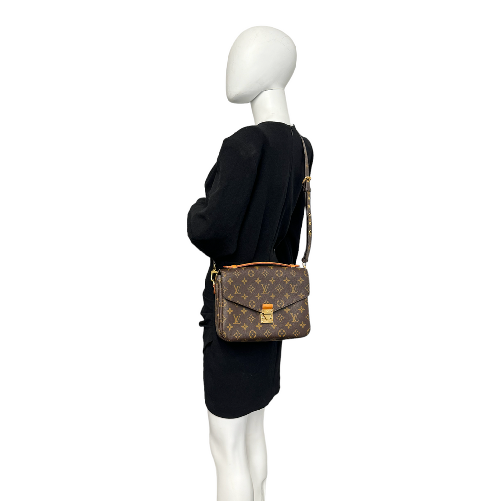 Louis Vuitton MÃƒÆ’Ã‚Â©tis Pochette Monogram Canvas